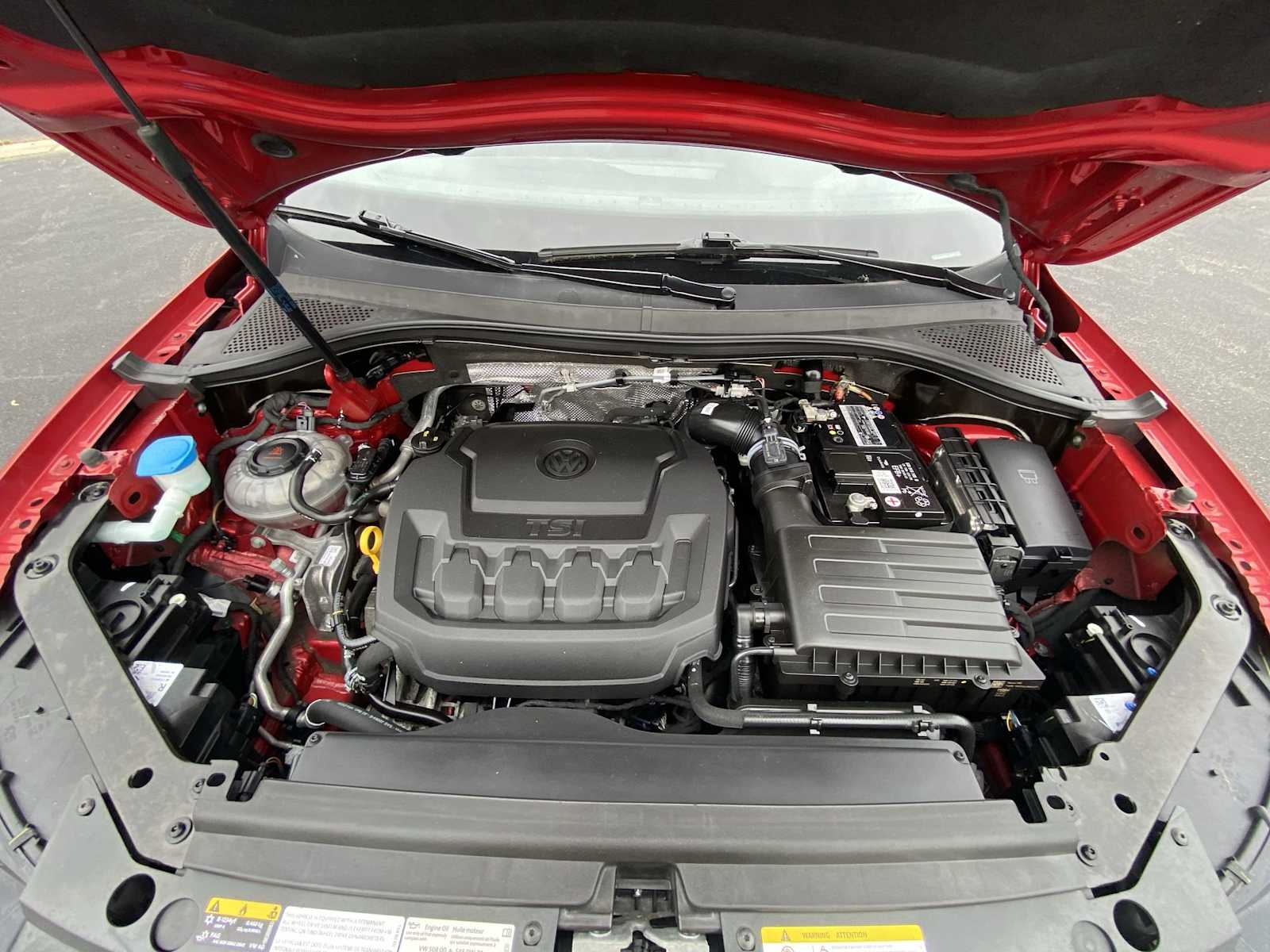 Thumbnail: 2022 Volkswagen Tiguan - 17