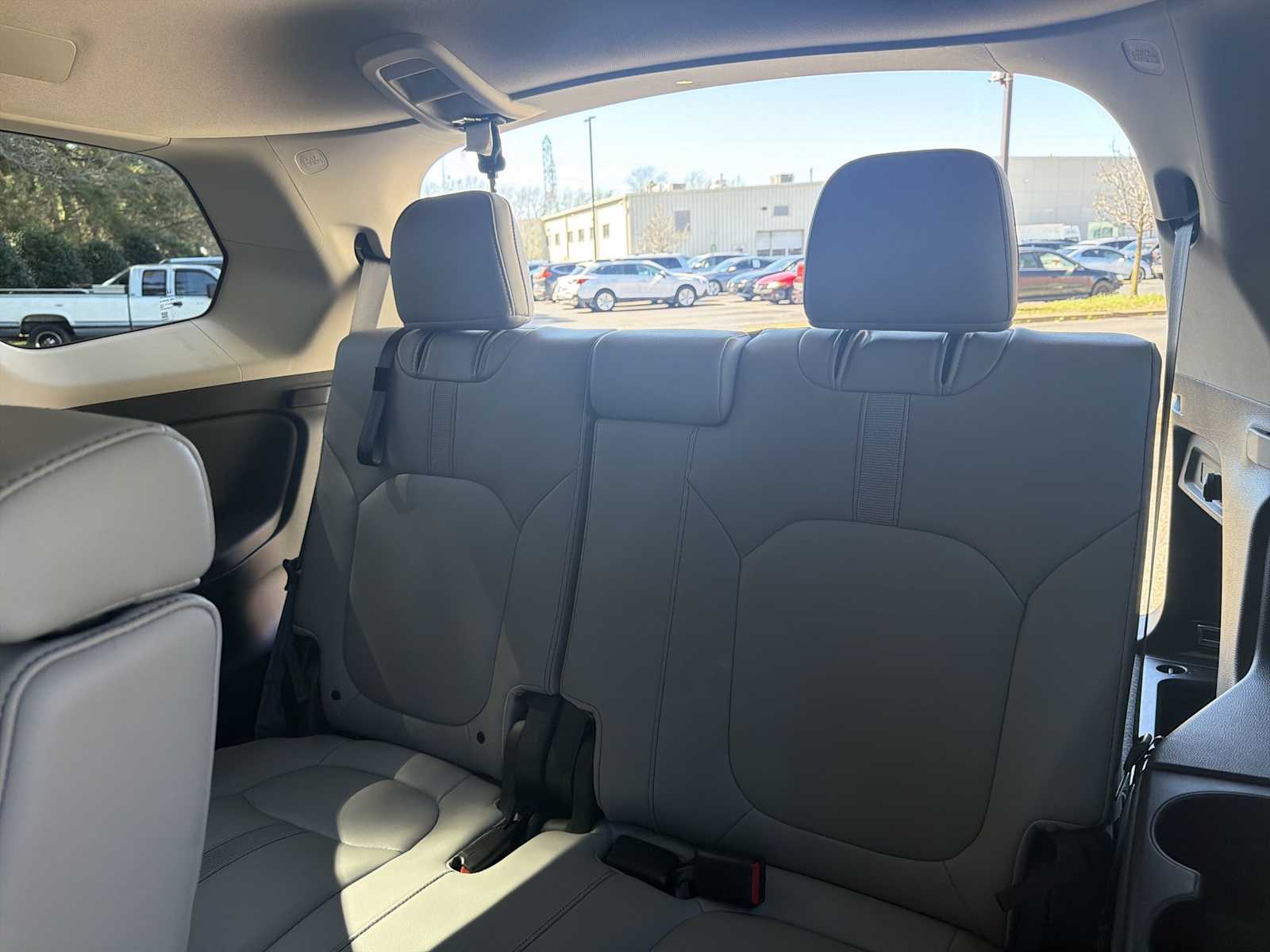 Thumbnail: 2025 Honda Pilot - 25