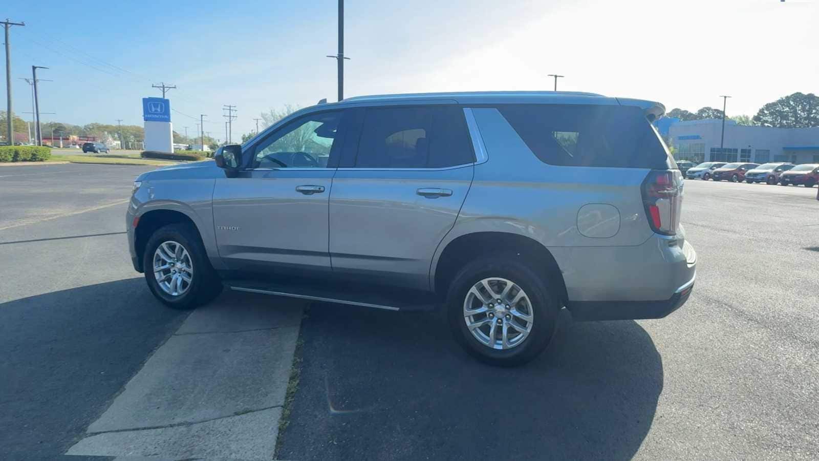 Thumbnail: 2024 Chevrolet Tahoe - 6