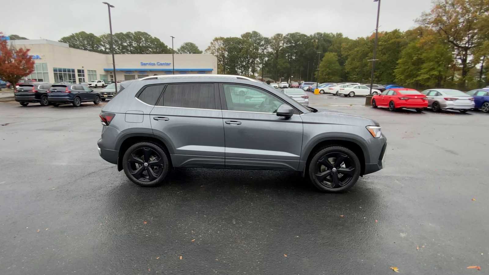 Thumbnail: 2025 Volkswagen Taos - 9