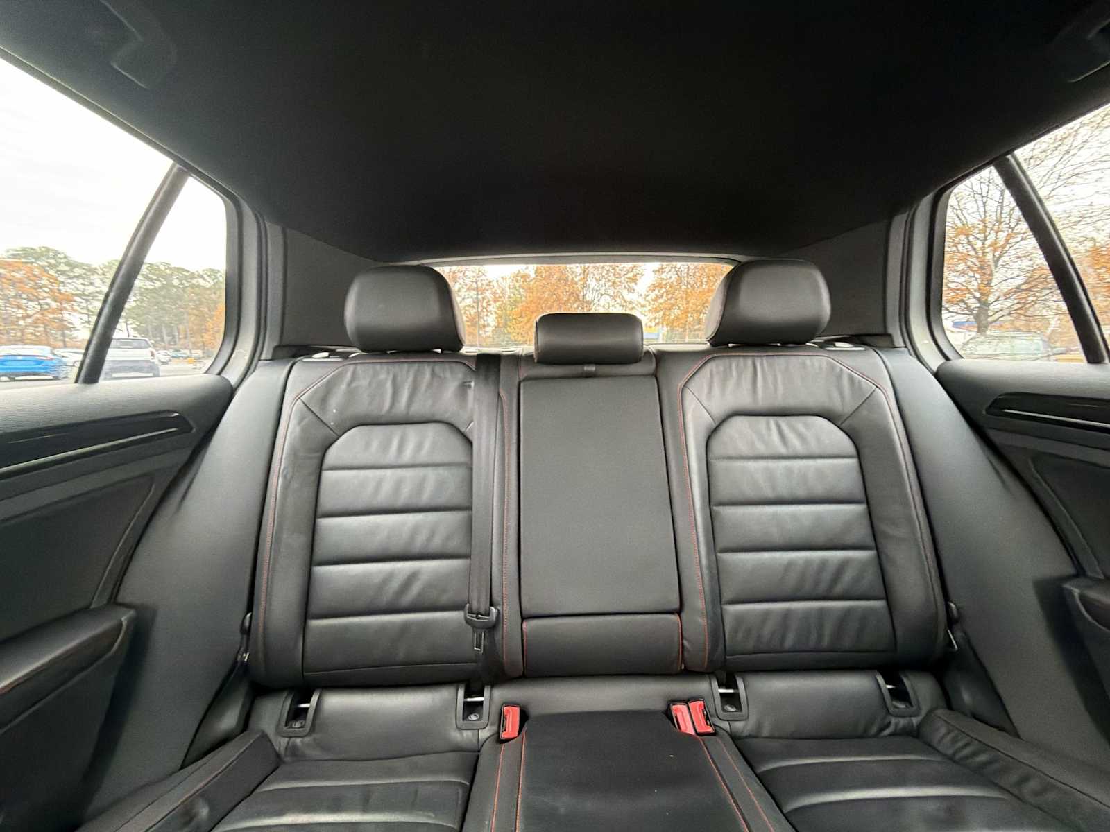 Thumbnail: 2015 Volkswagen Golf - 25