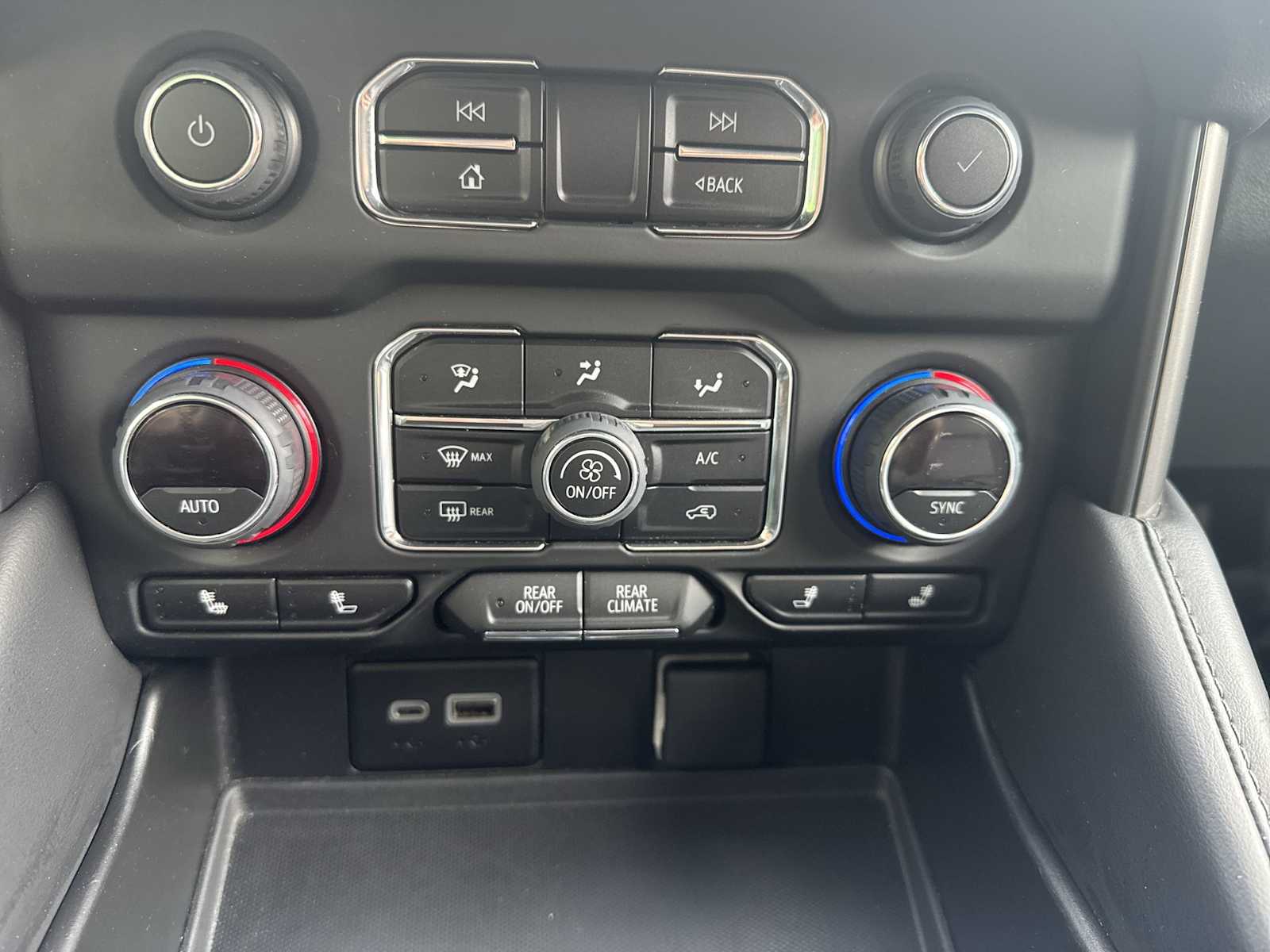 Thumbnail: 2023 Chevrolet Tahoe - 16