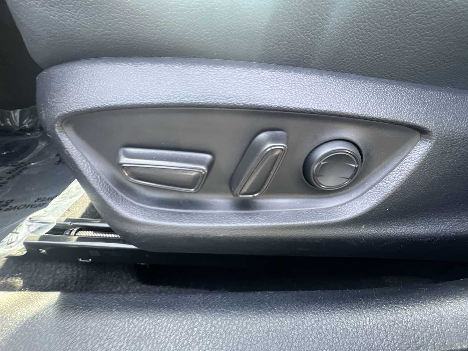 2023 Toyota Camry SE 14
