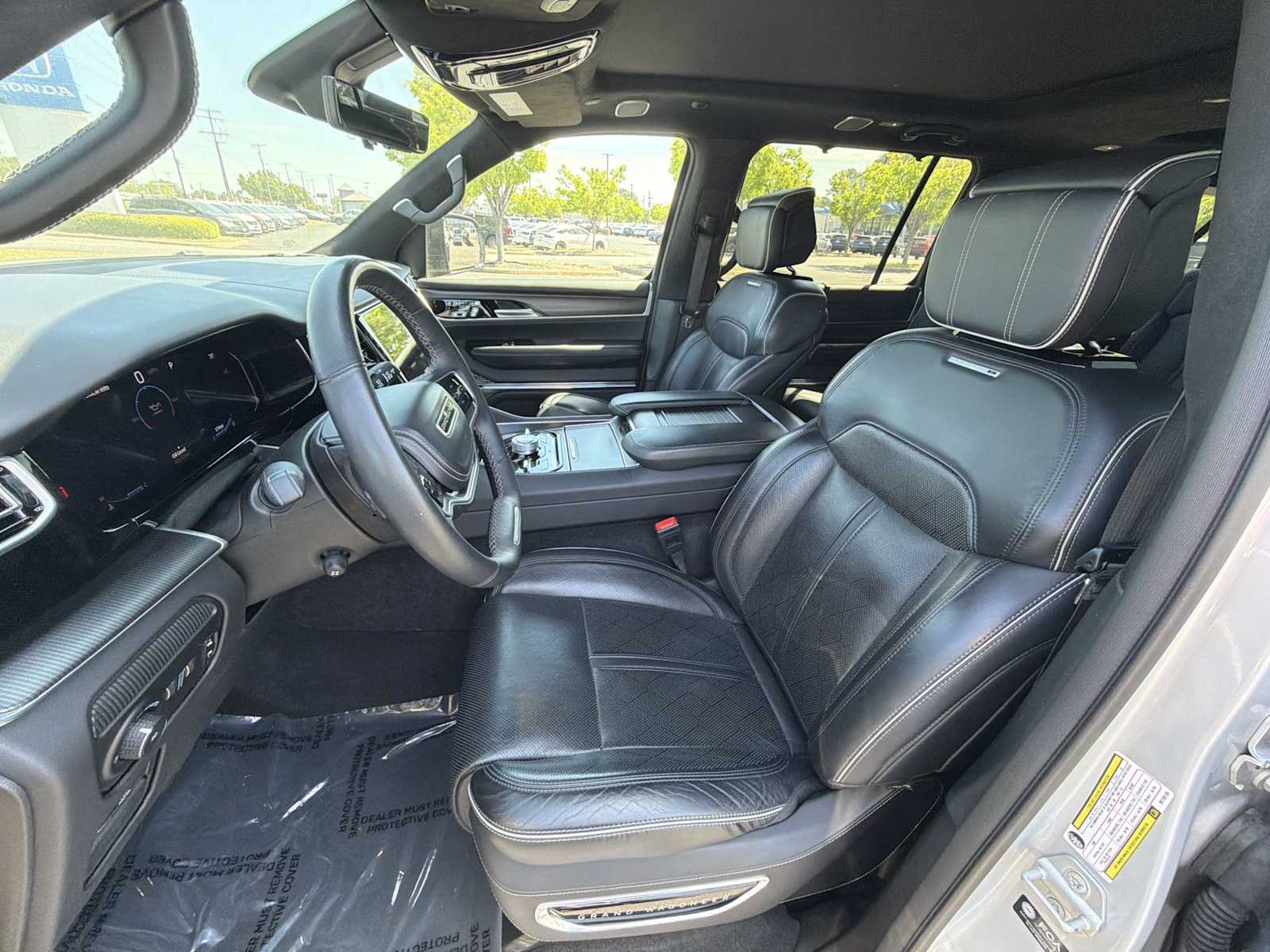 Thumbnail: 2024 Jeep Grand Wagoneer L - 13