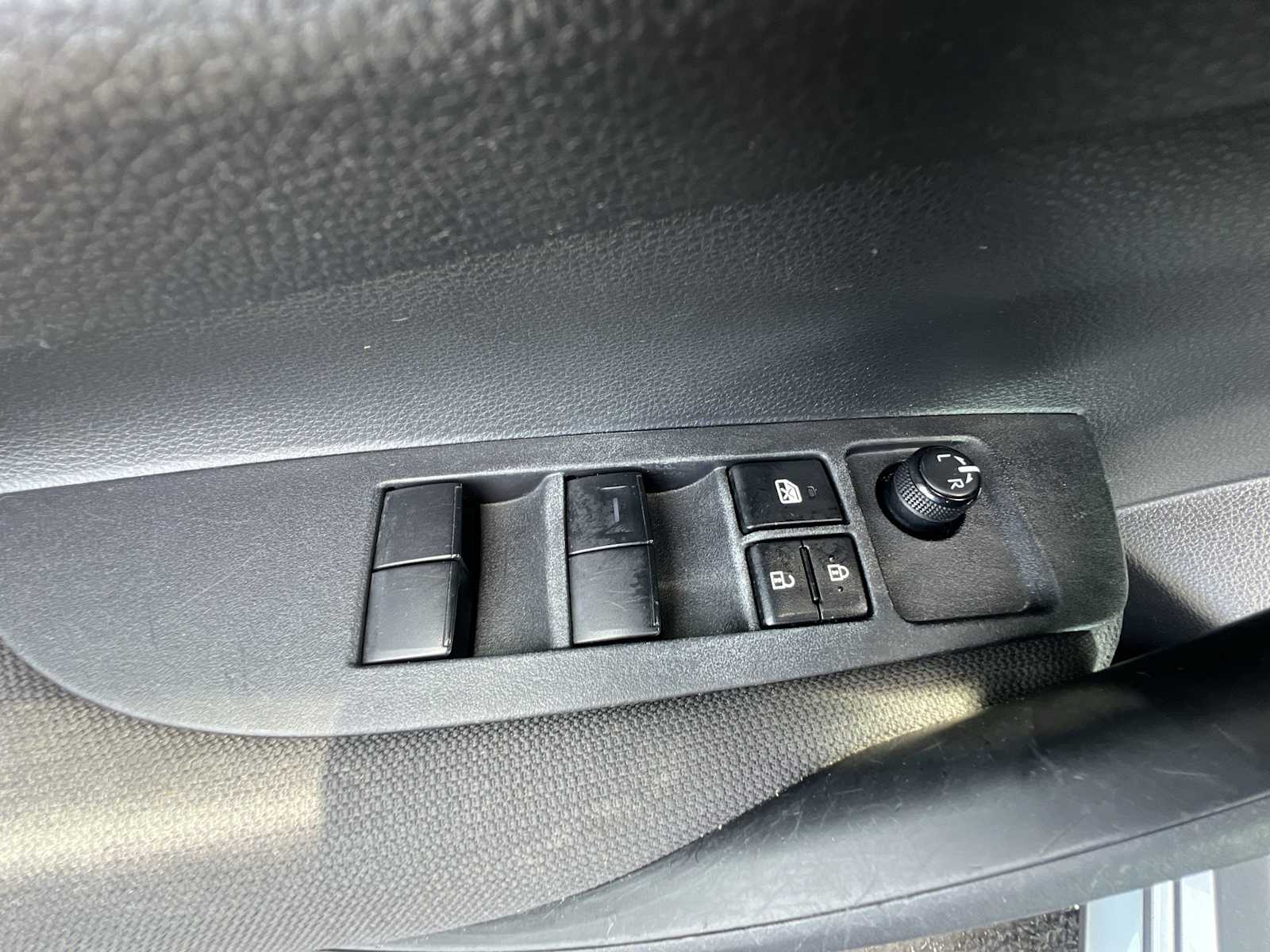 Thumbnail: 2023 Toyota Corolla - 15