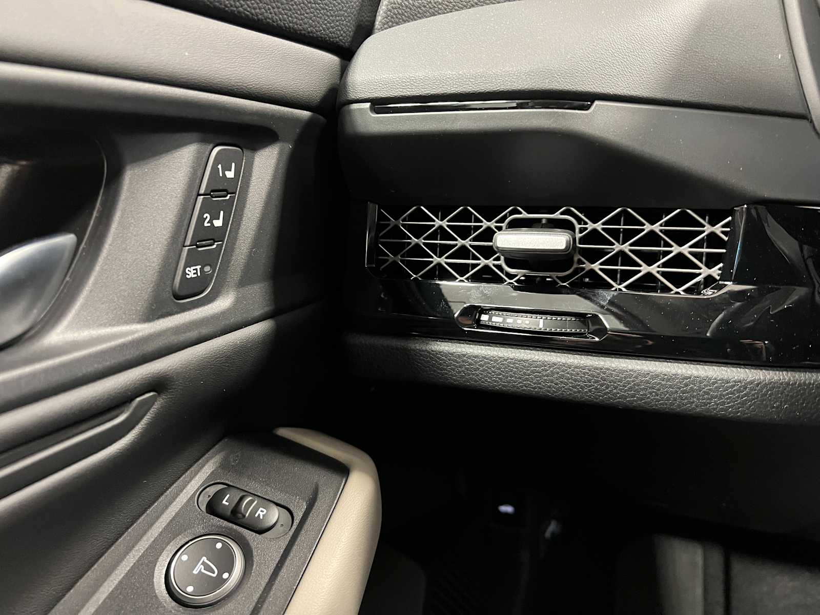 Thumbnail: 2025 Honda Accord - 18