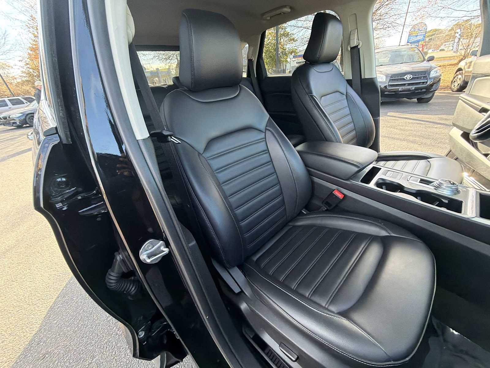 Thumbnail: 2024 Ford Edge - 25