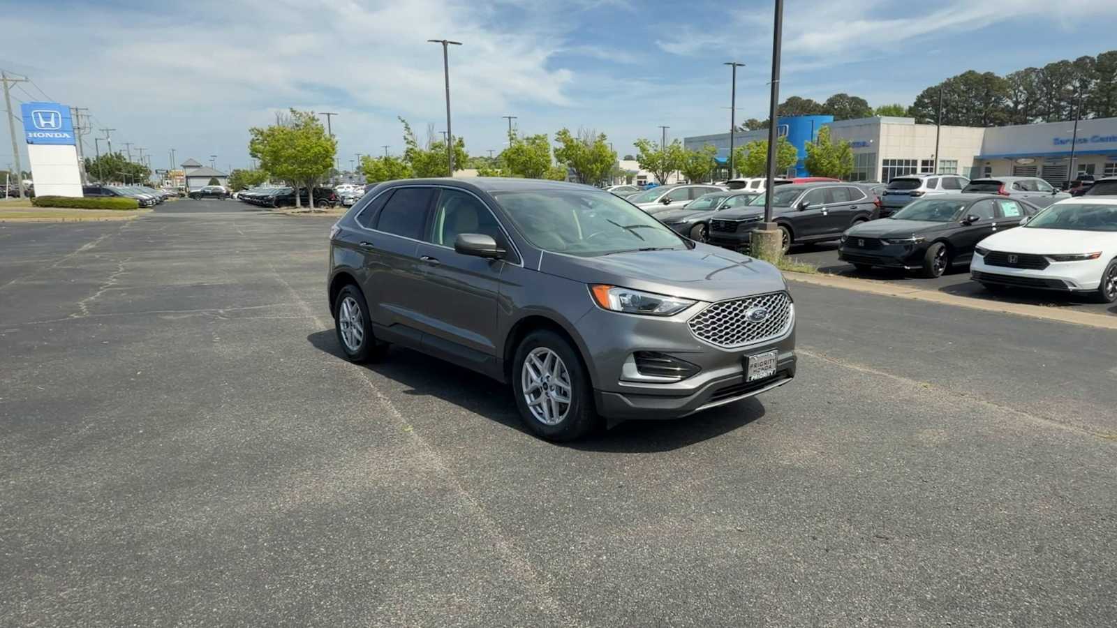 Thumbnail: 2024 Ford Edge - 2