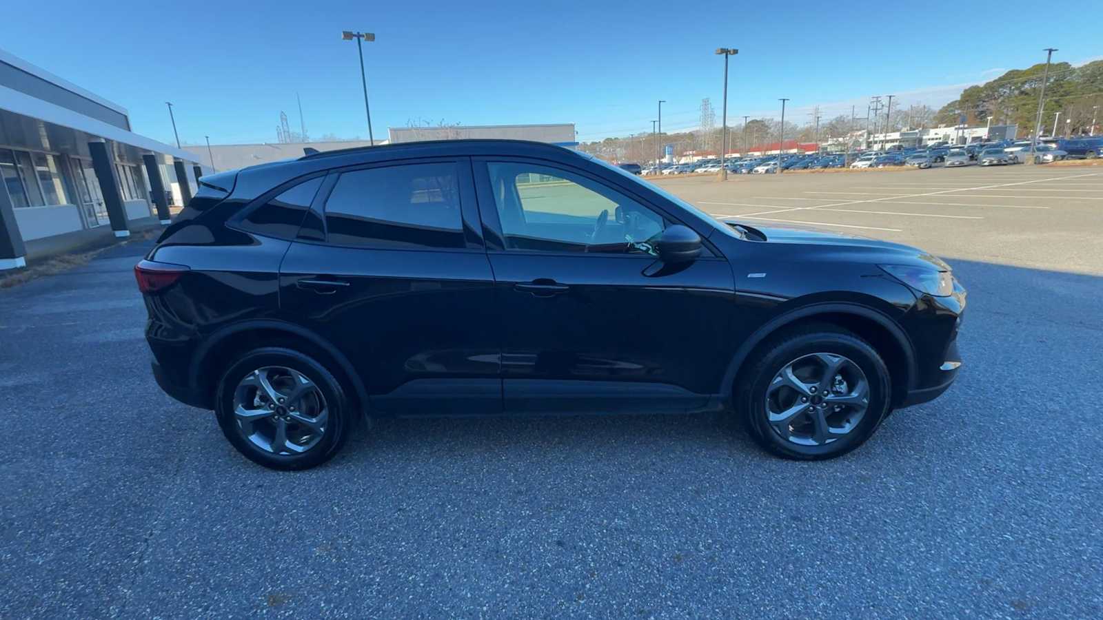 Thumbnail: 2025 Ford Escape - 9