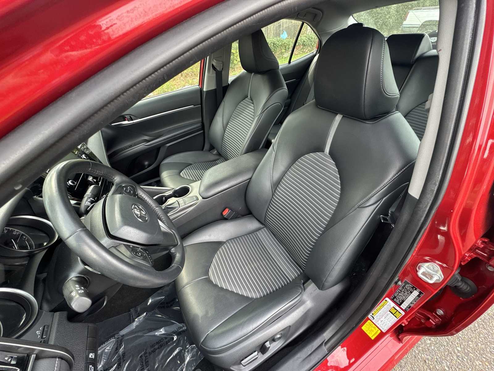 Thumbnail: 2022 Toyota Camry - 13