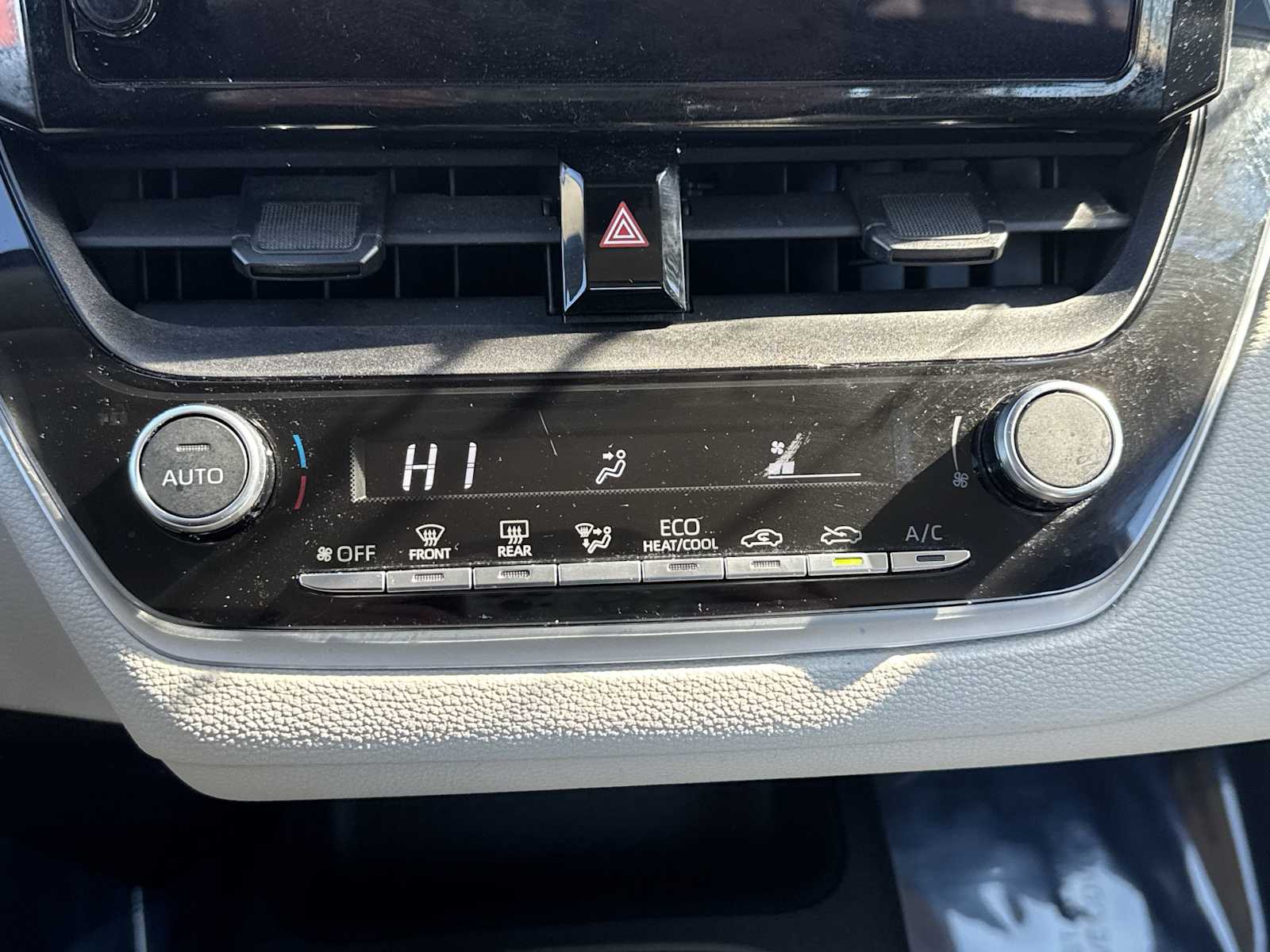 Thumbnail: 2023 Toyota Corolla - 16