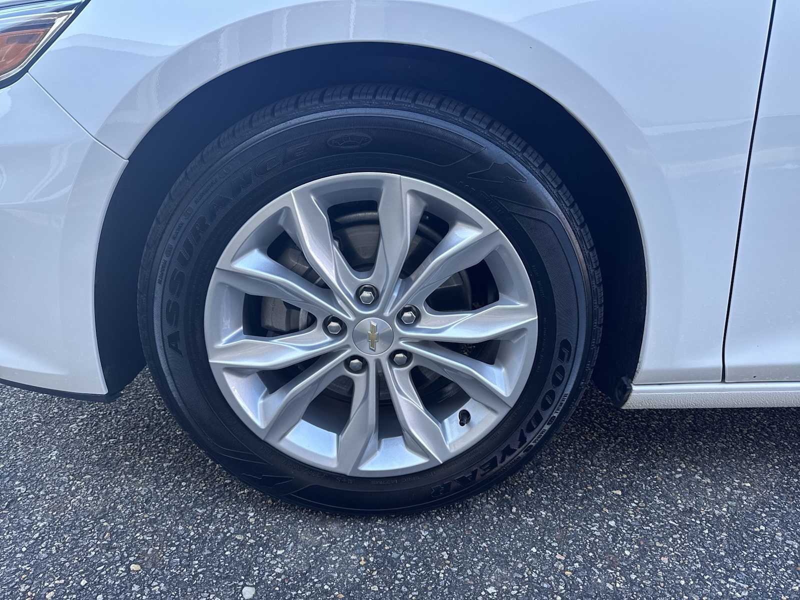 Thumbnail: 2025 Chevrolet Malibu - 18