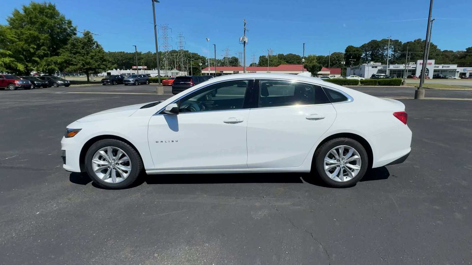 Thumbnail: 2024 Chevrolet Malibu - 5