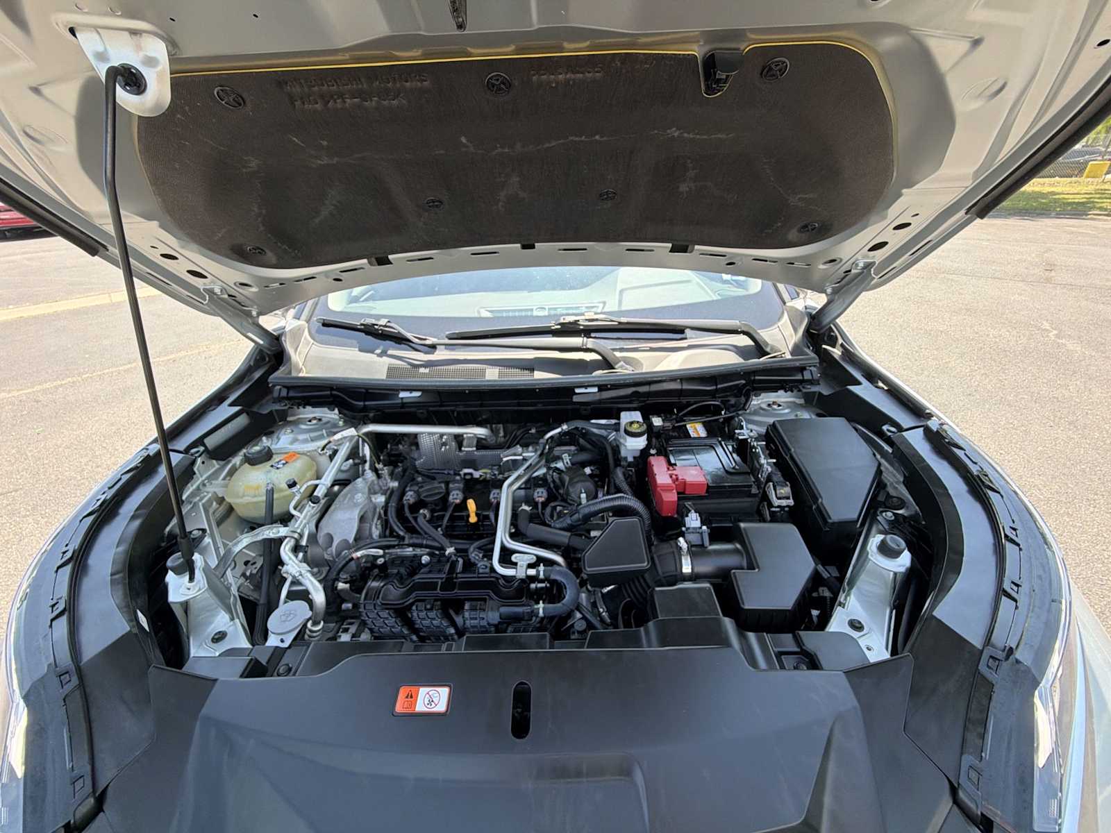 Thumbnail: 2024 Mitsubishi Outlander - 16