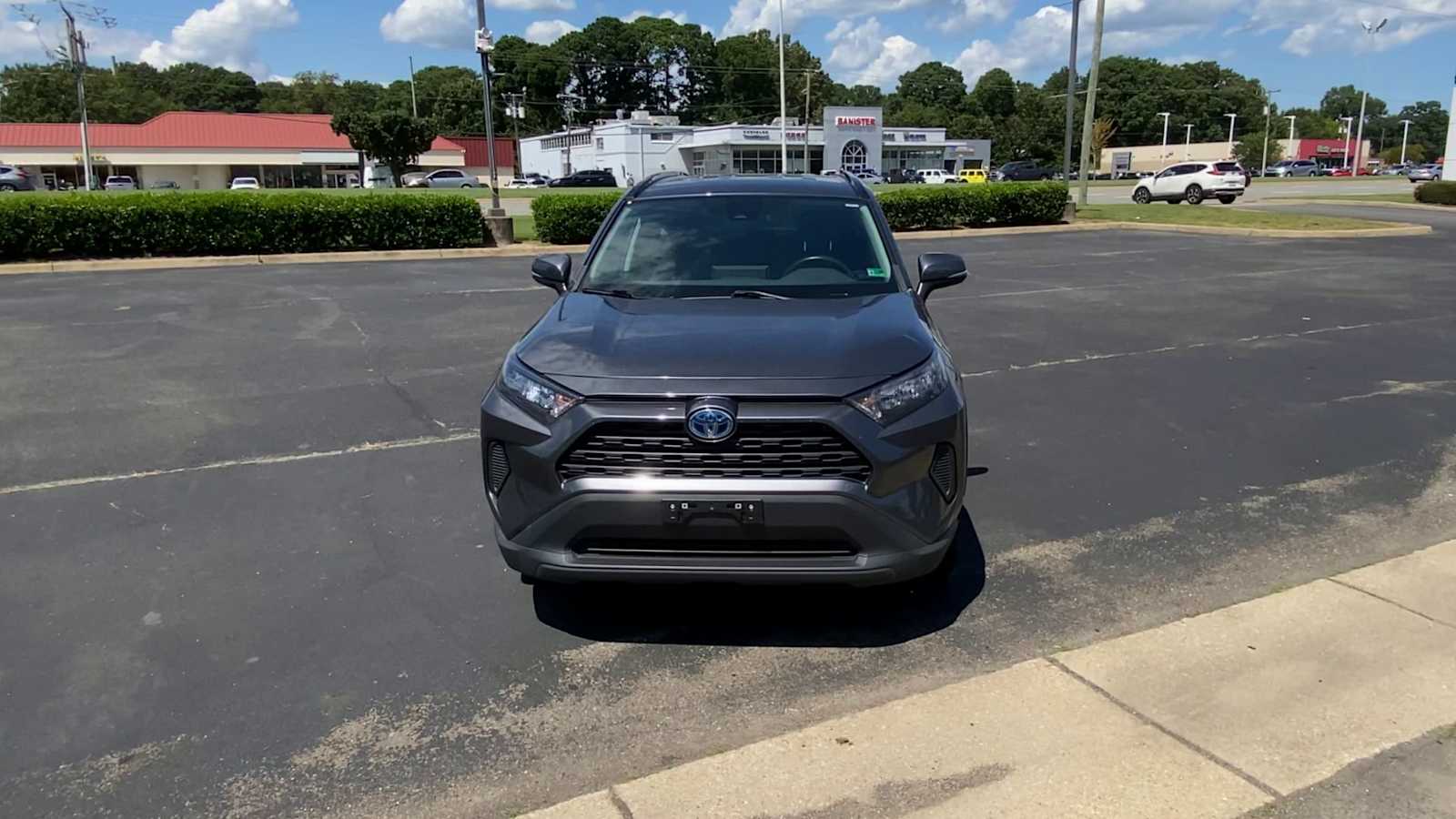 Thumbnail: 2022 Toyota RAV4 - 3