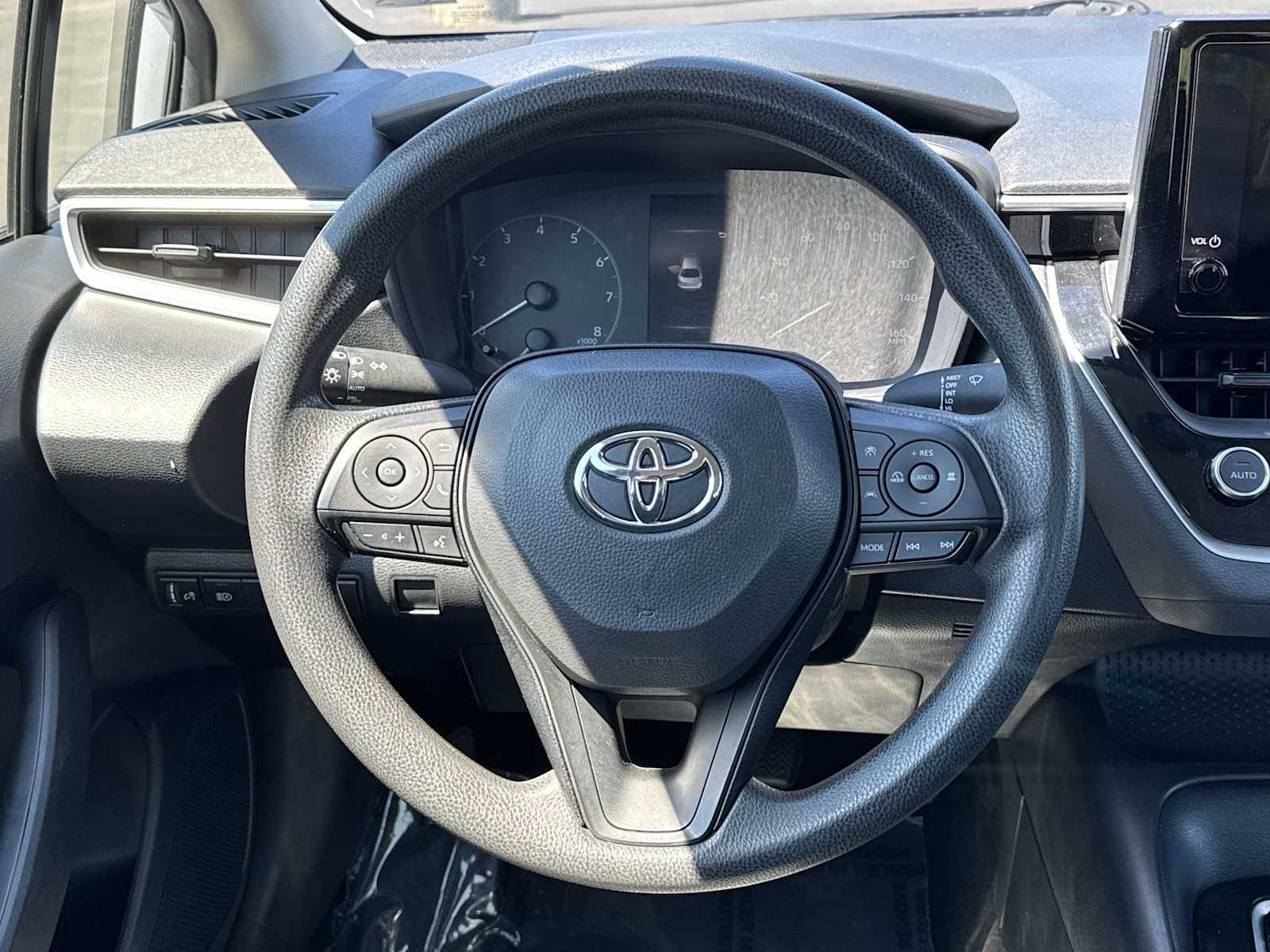 Thumbnail: 2023 Toyota Corolla - 11