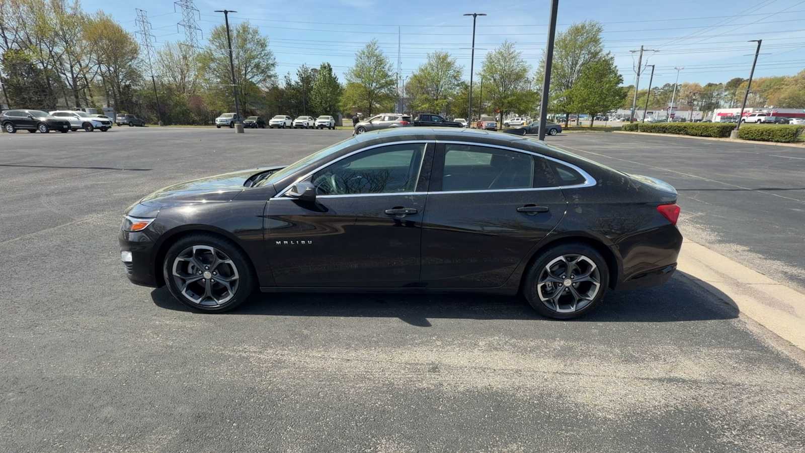 Thumbnail: 2023 Chevrolet Malibu - 5