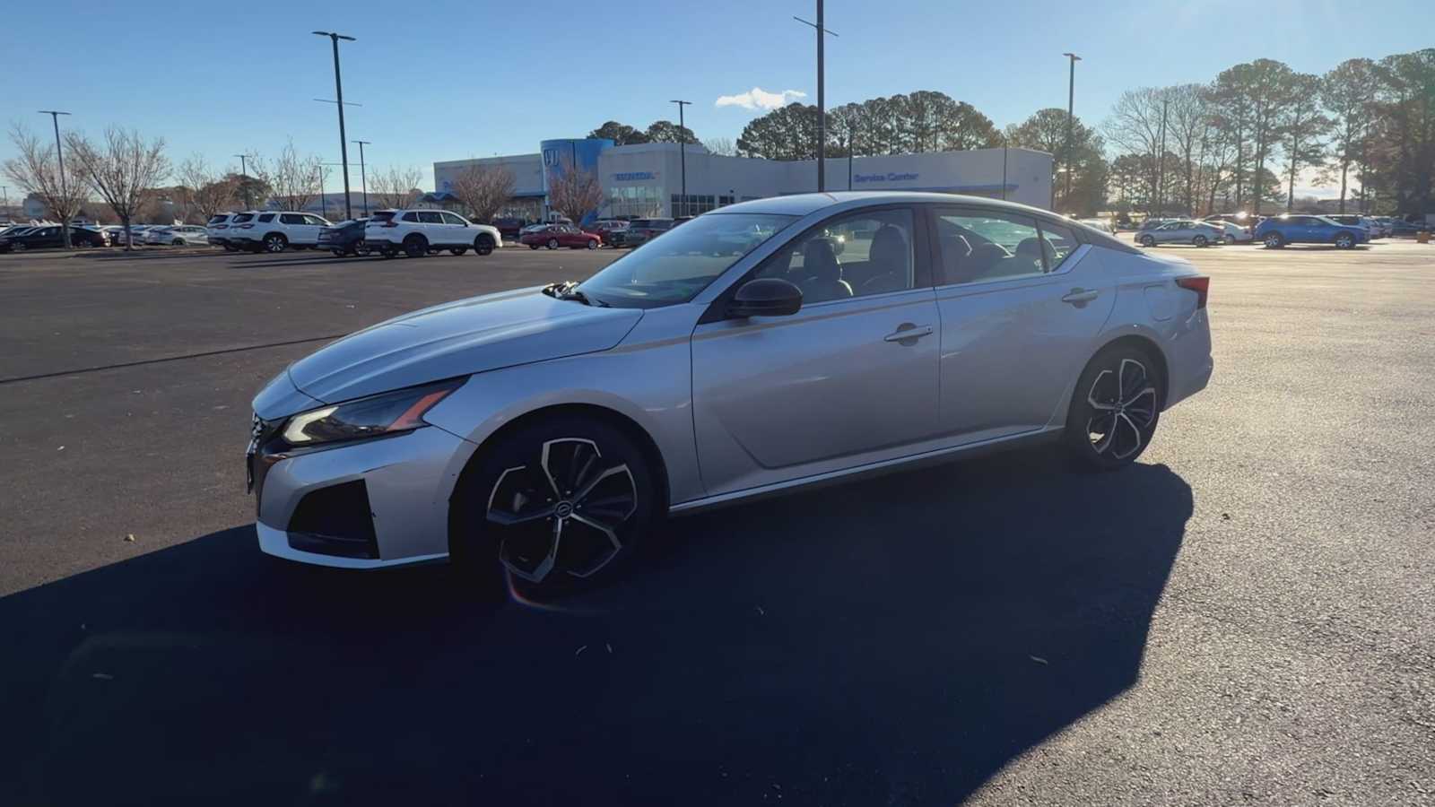 Thumbnail: 2023 Nissan Altima - 4