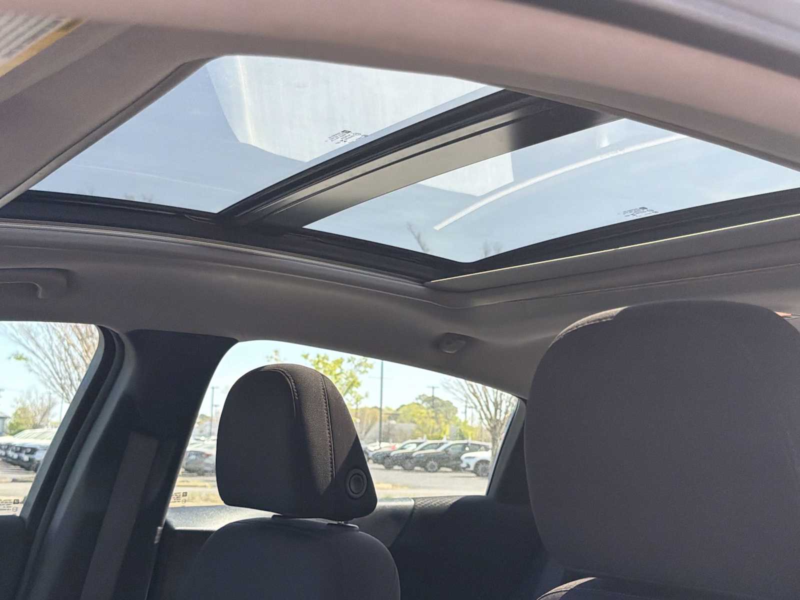 Thumbnail: 2023 Chevrolet Malibu - 16