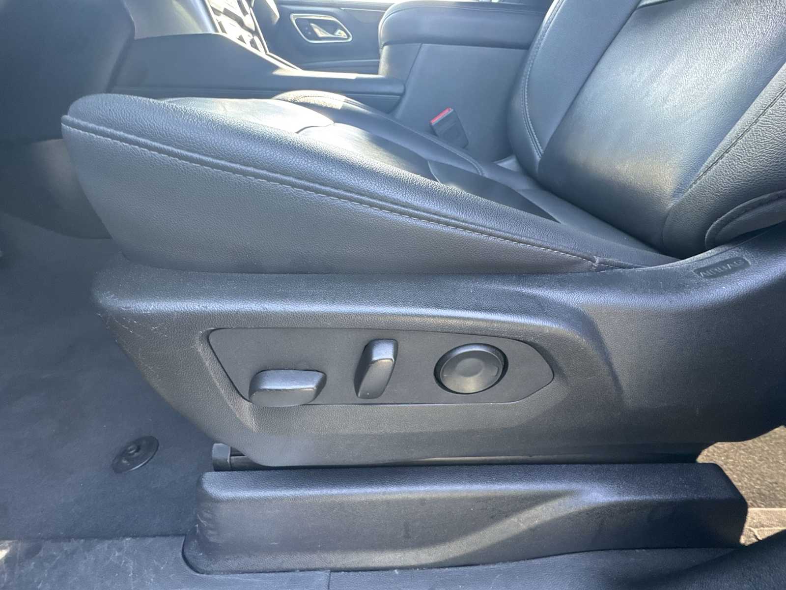 Thumbnail: 2024 Chevrolet Tahoe - 14