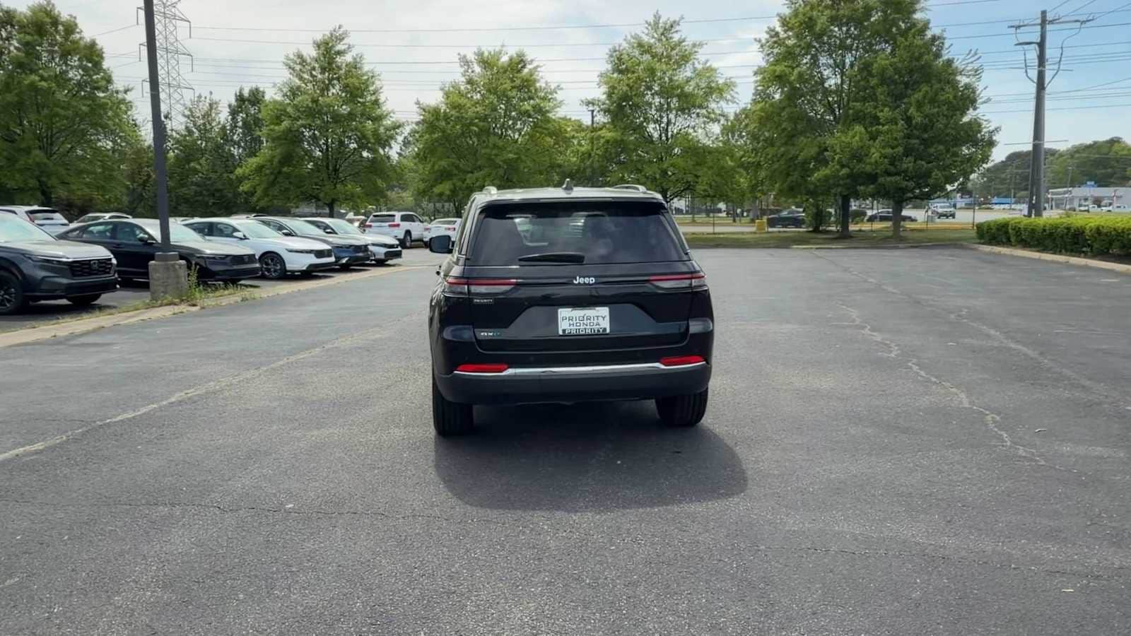 Thumbnail: 2024 Jeep Grand Cherokee - 7