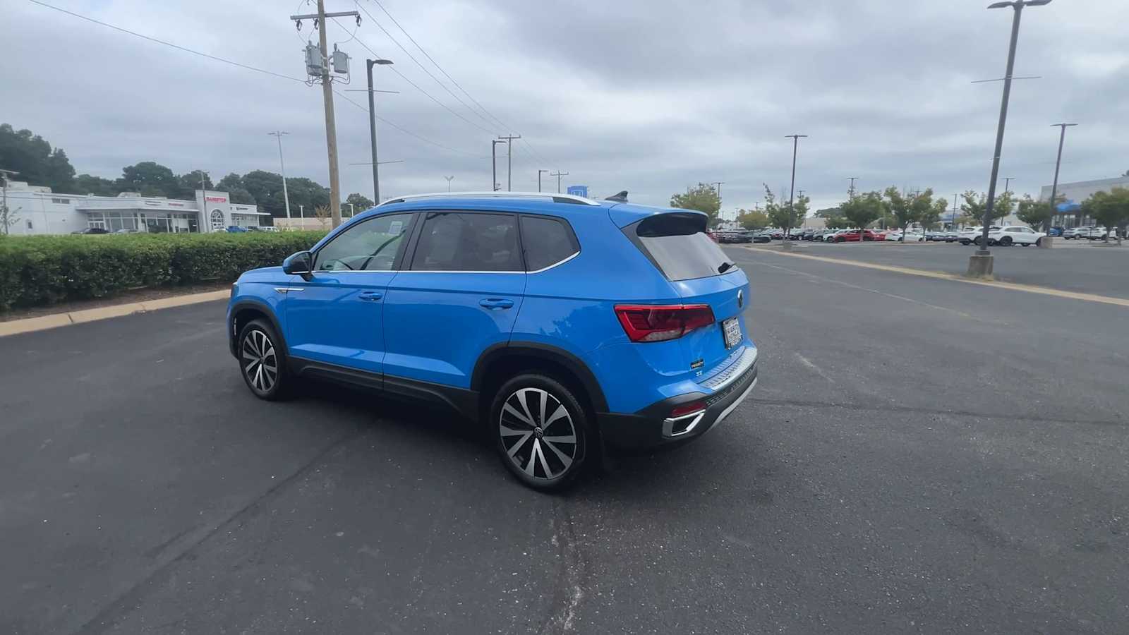 Thumbnail: 2024 Volkswagen Taos - 6