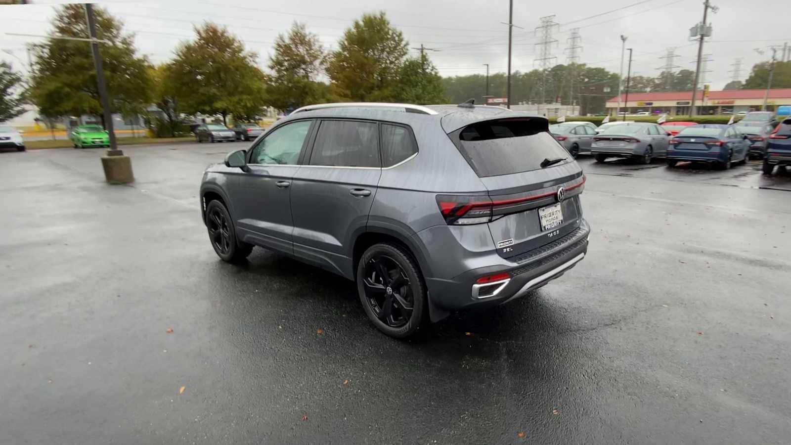 Thumbnail: 2025 Volkswagen Taos - 6