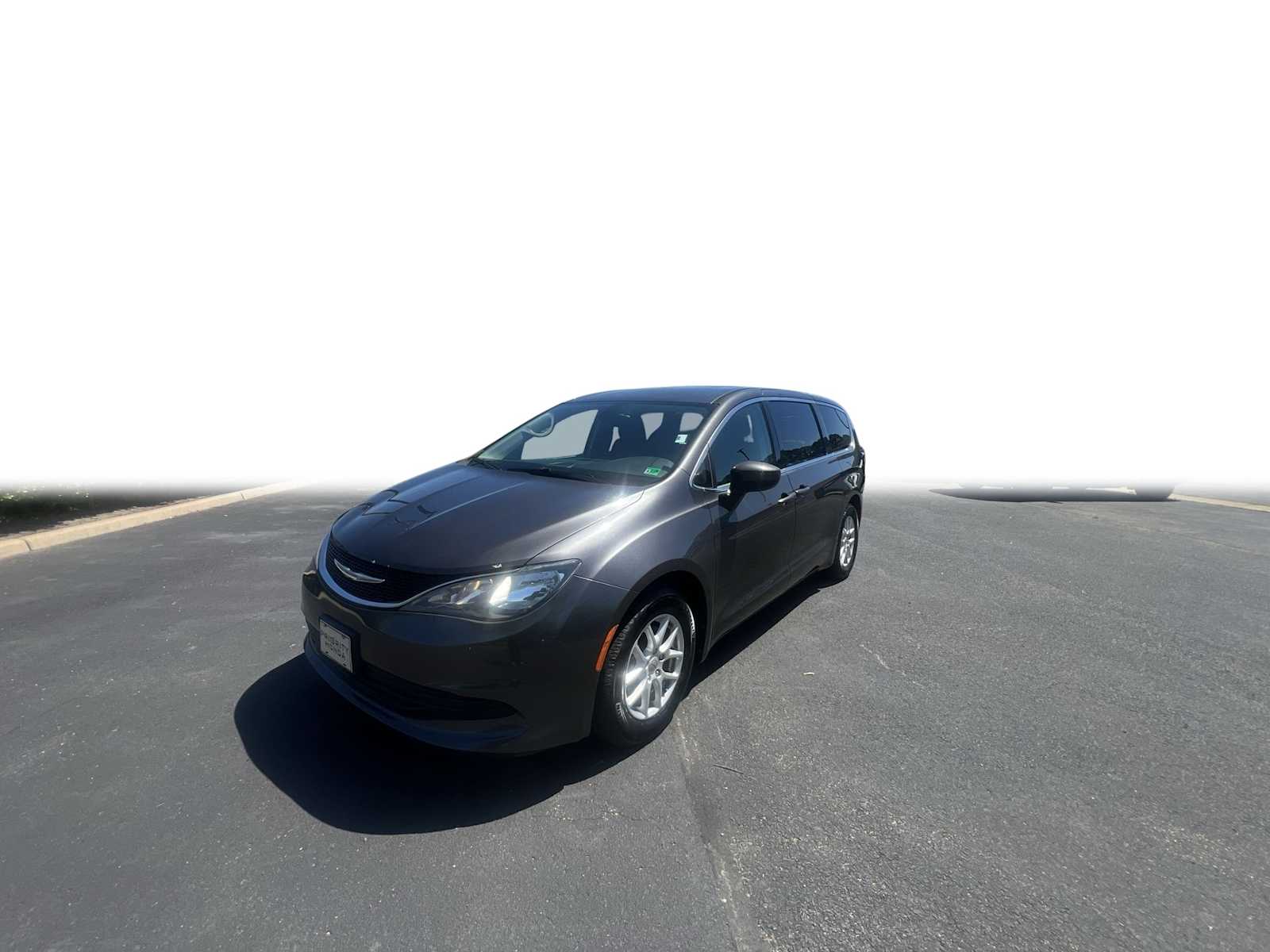 2017 Chrysler Pacifica LX -
                  Hampton, VA