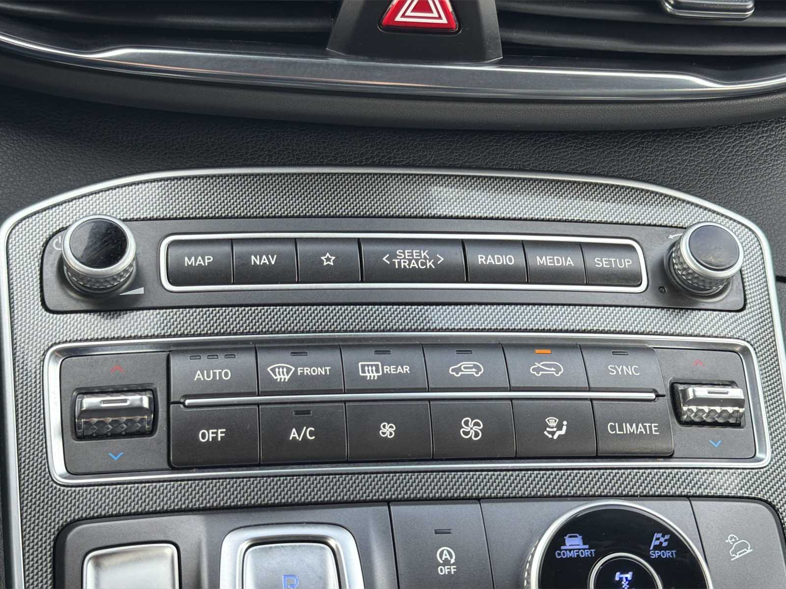 Thumbnail: 2023 Hyundai Santa Fe - 16