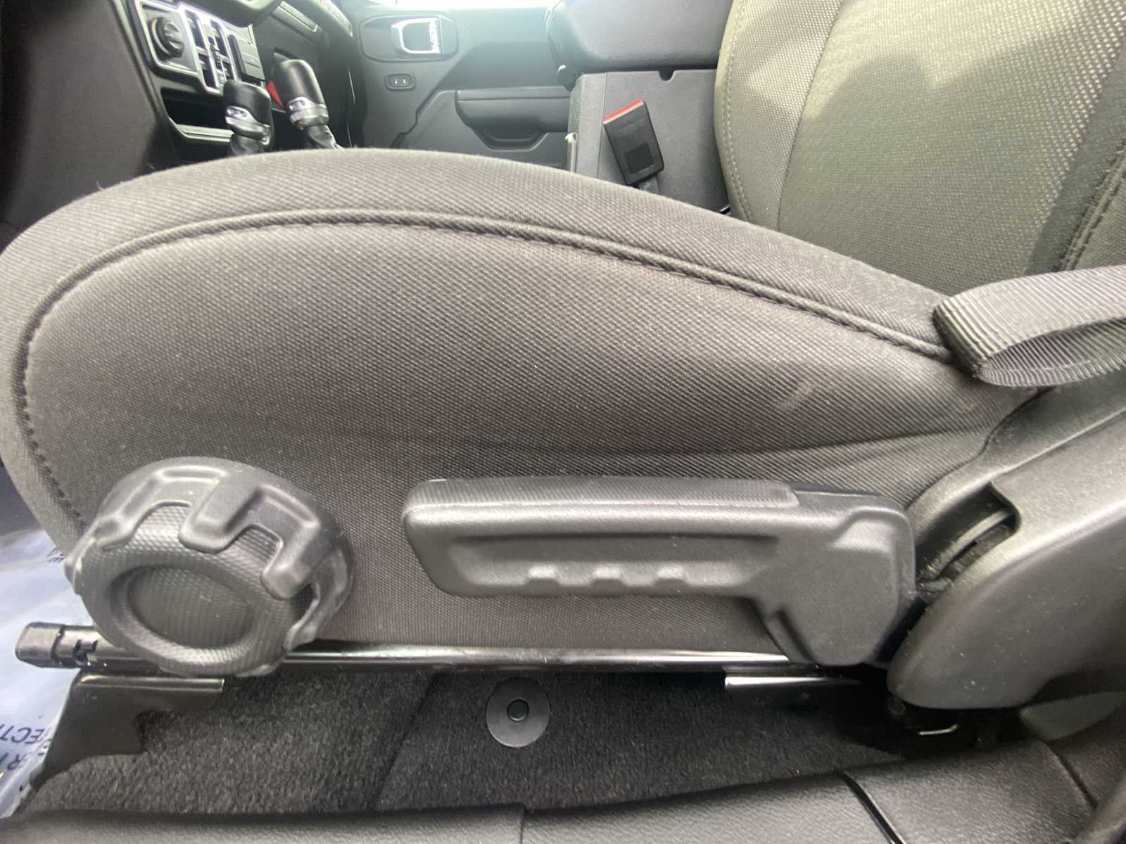 Thumbnail: 2023 Jeep Wrangler - 14