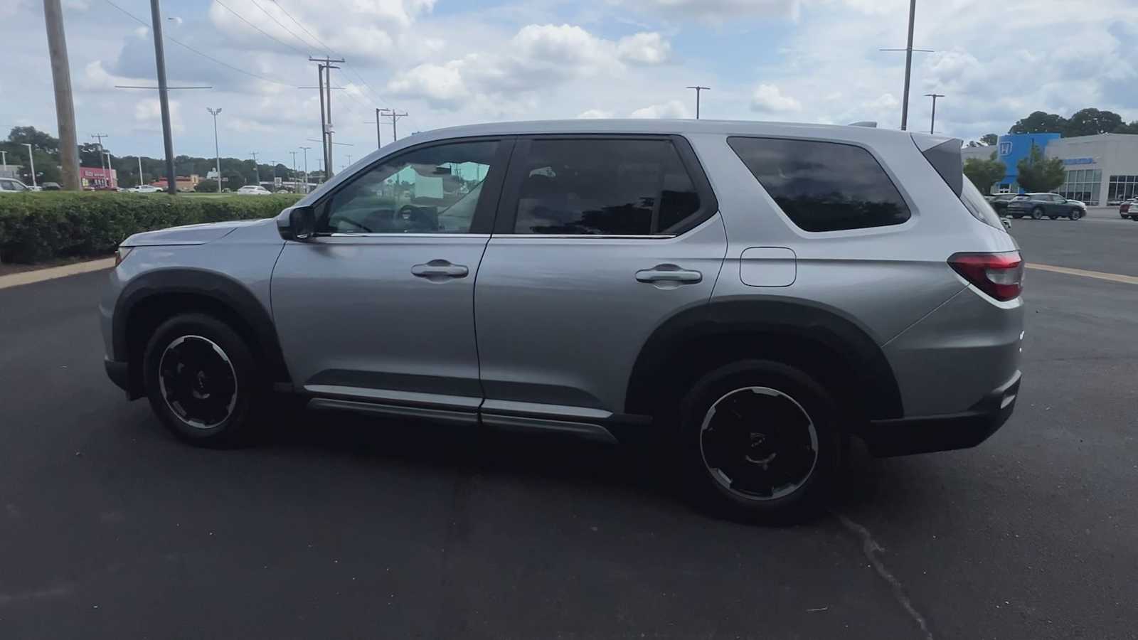 Thumbnail: 2025 Honda Pilot - 6