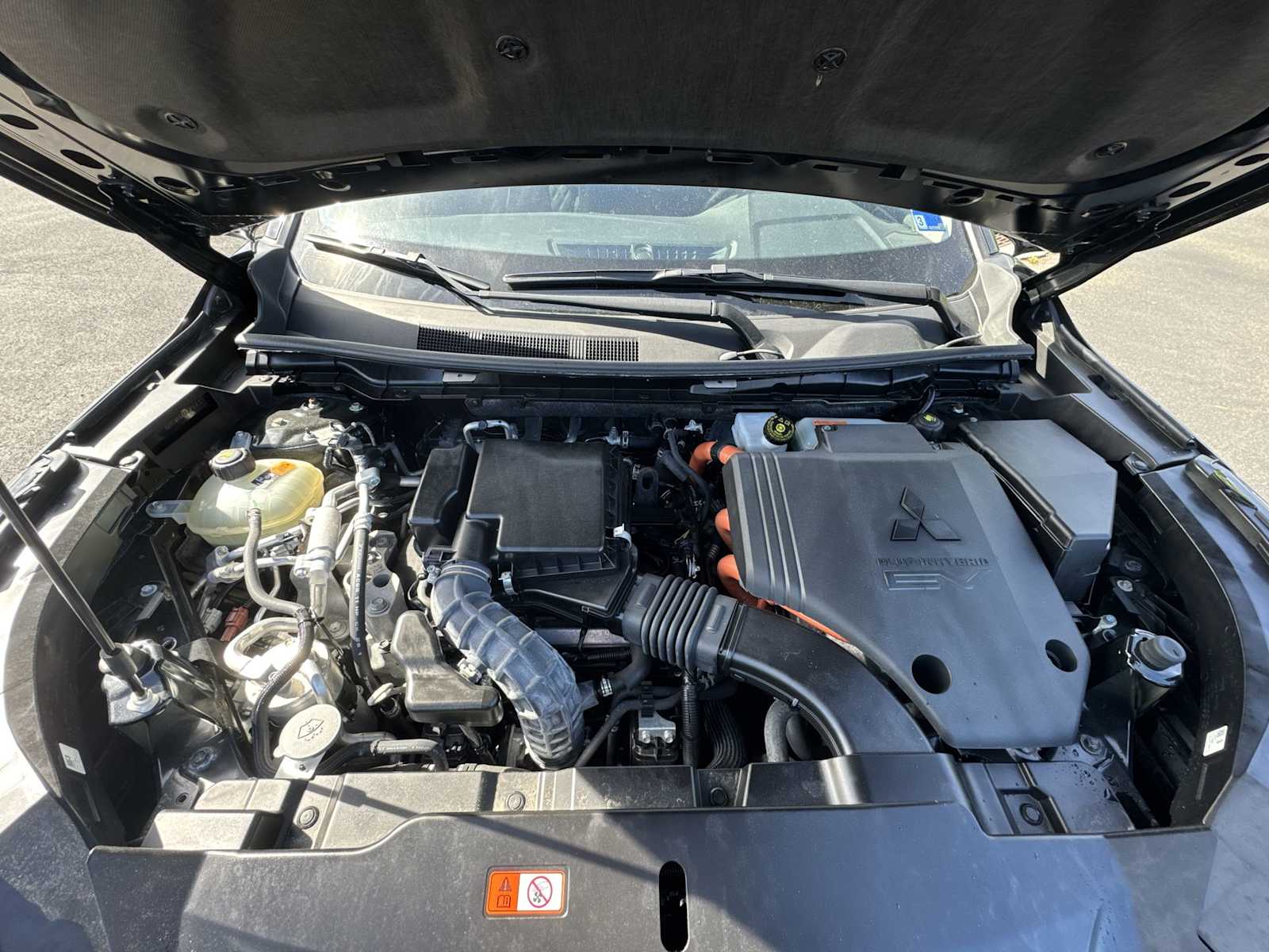 Thumbnail: 2024 Mitsubishi Outlander - 17