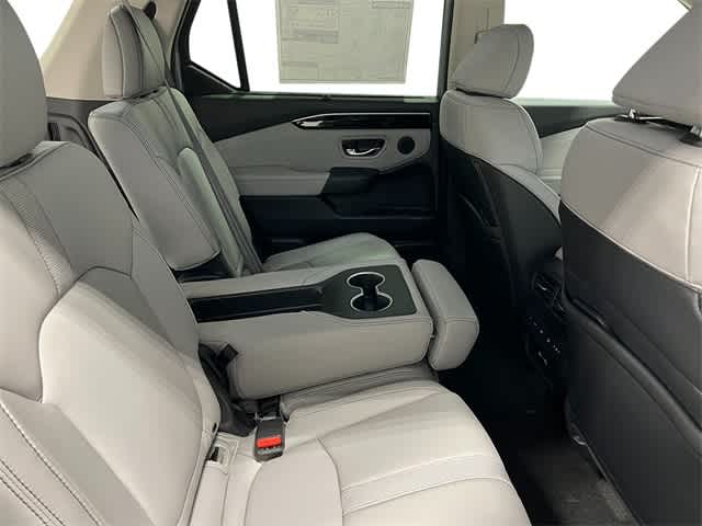 Thumbnail: 2025 Honda Pilot - 36