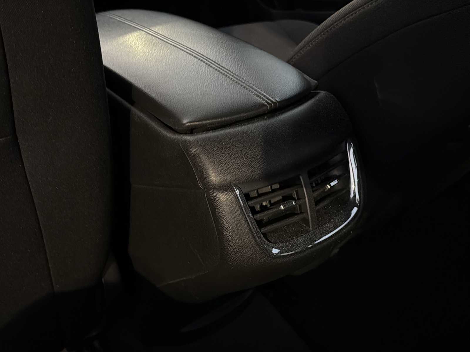 Thumbnail: 2023 Chevrolet Malibu - 22