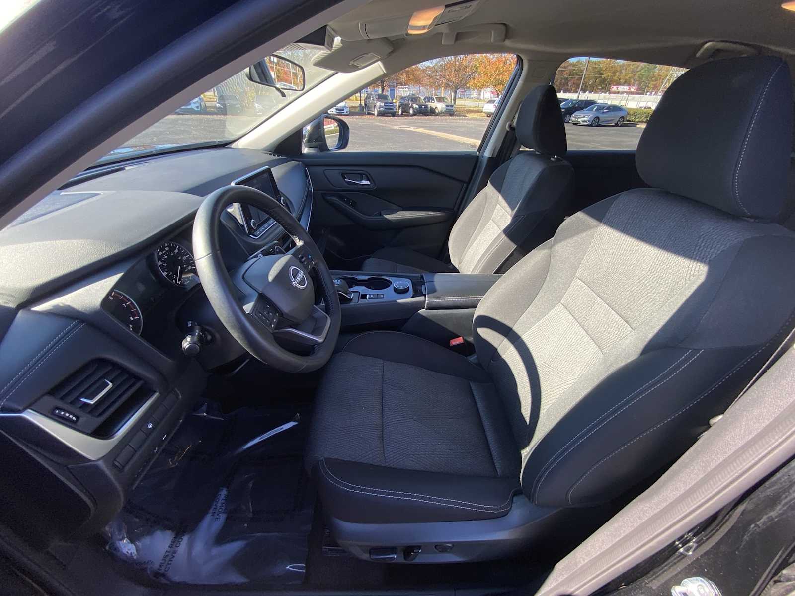 Thumbnail: 2025 Nissan Rogue - 13