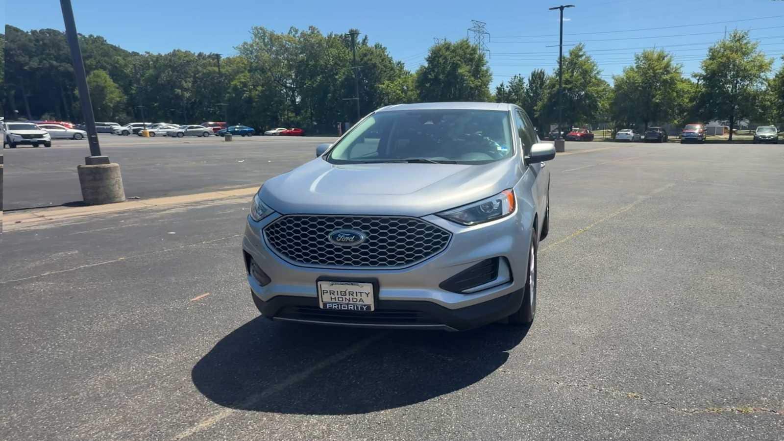 Thumbnail: 2024 Ford Edge - 3