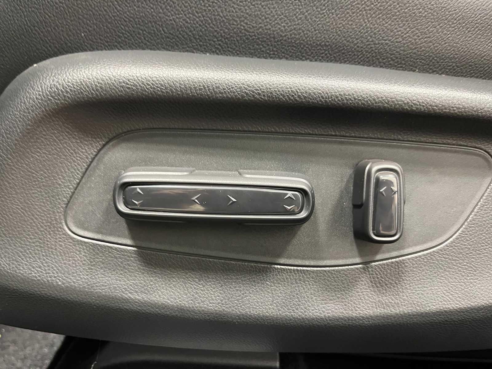 Thumbnail: 2026 Honda HR-V - 14