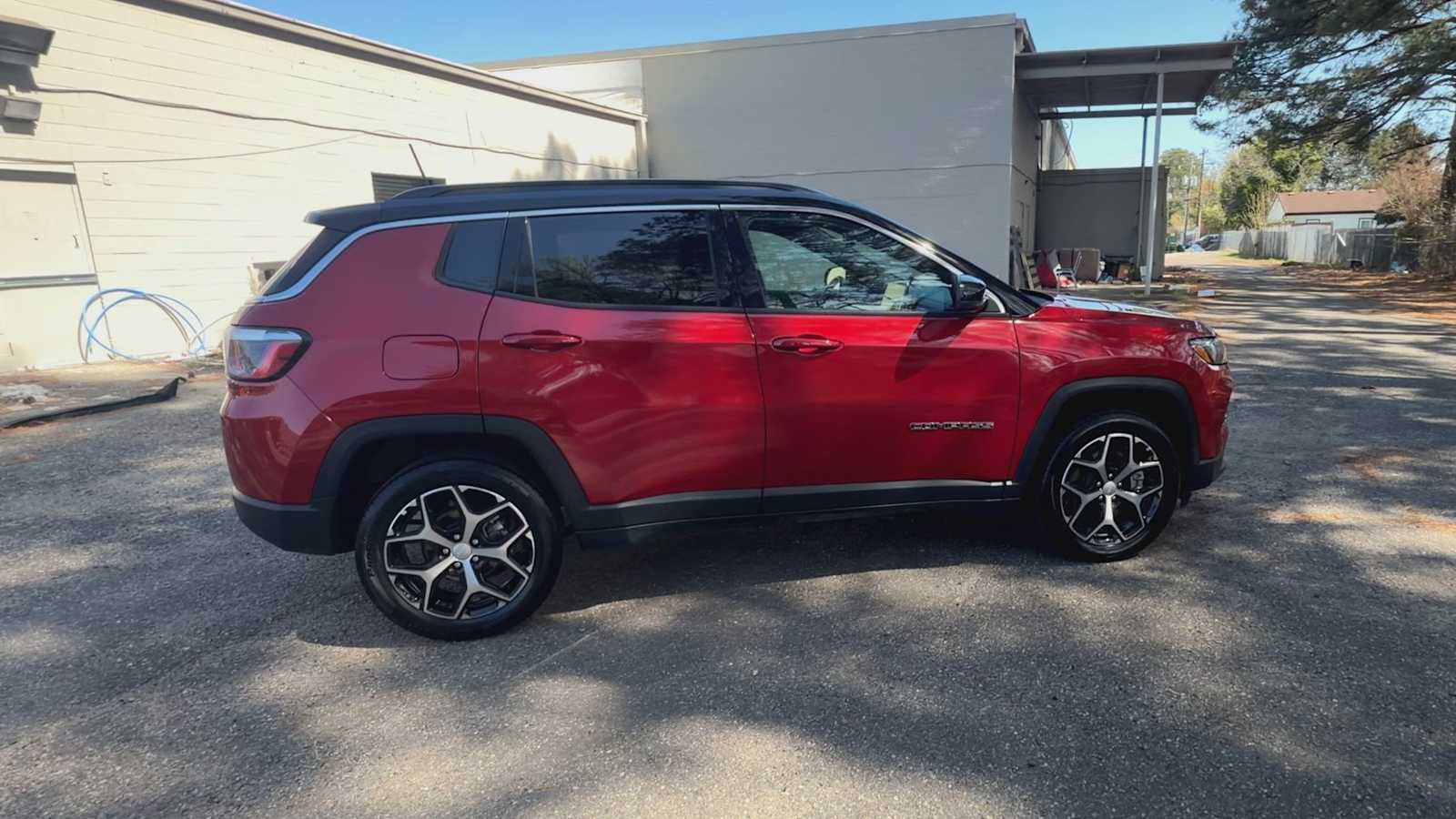 Thumbnail: 2024 Jeep Compass - 9