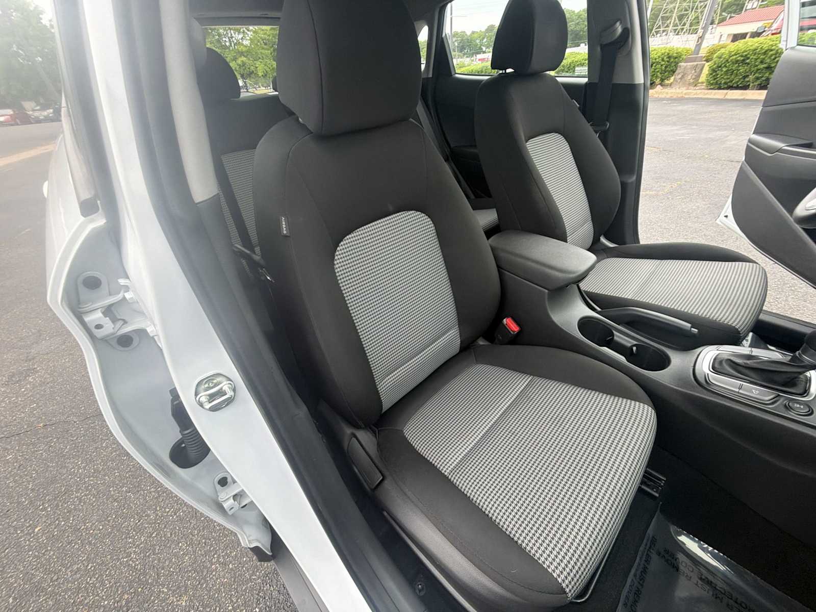 Thumbnail: 2019 Hyundai Kona - 25