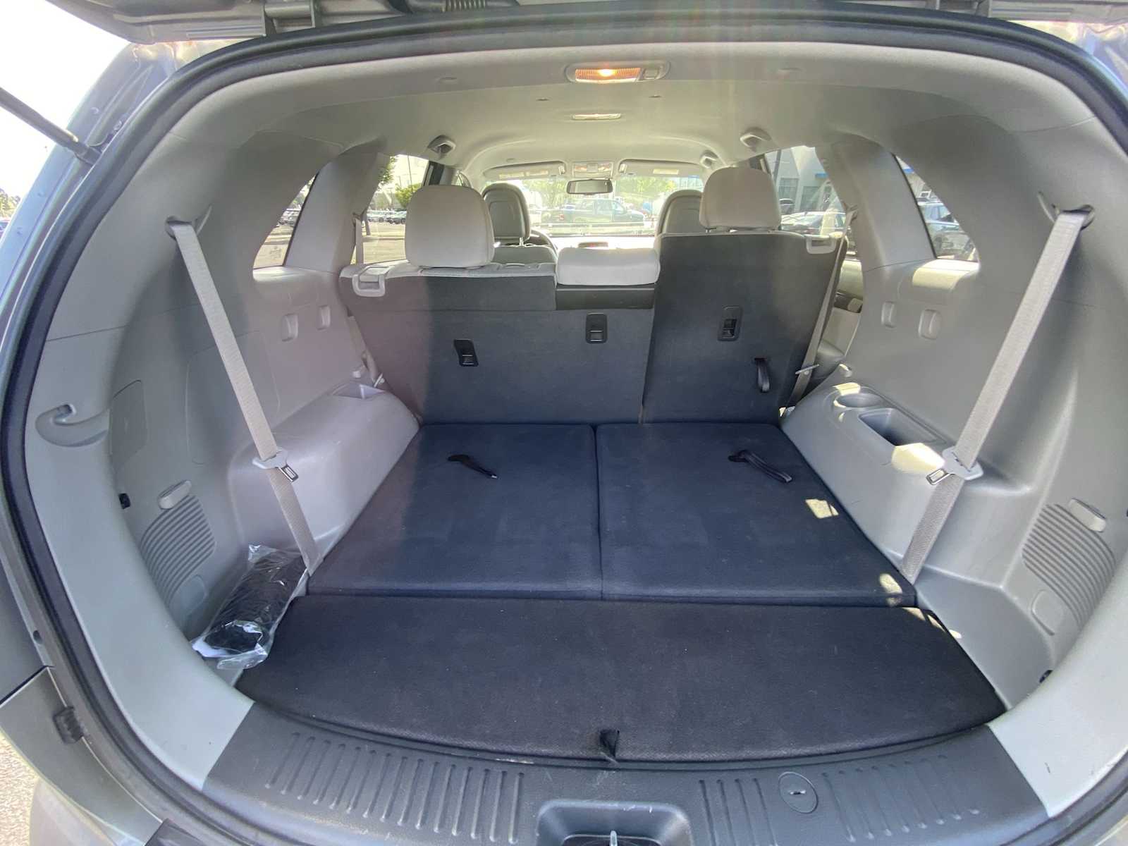 Thumbnail: 2013 Kia Sorento - 19