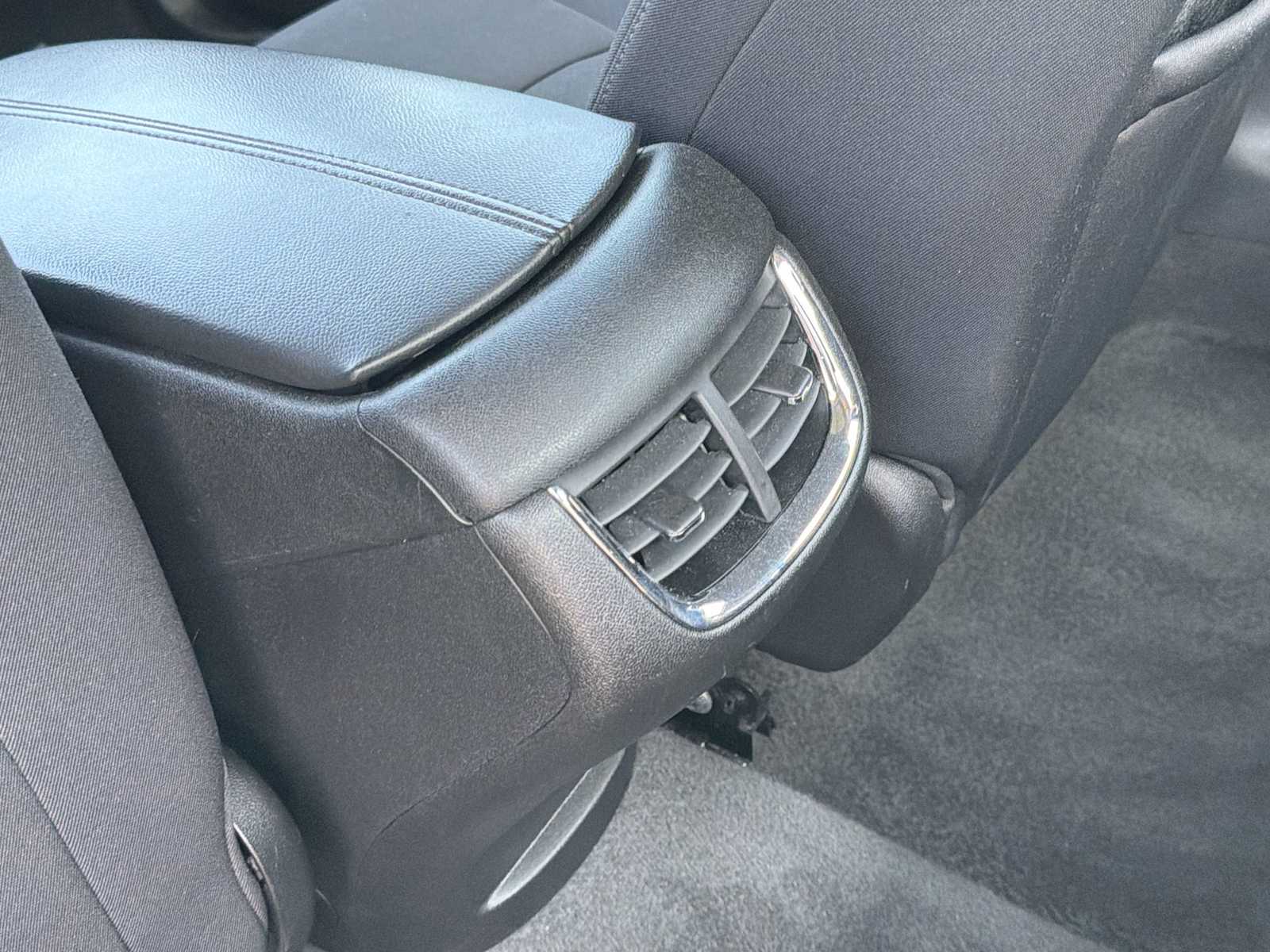 Thumbnail: 2023 Chevrolet Malibu - 22