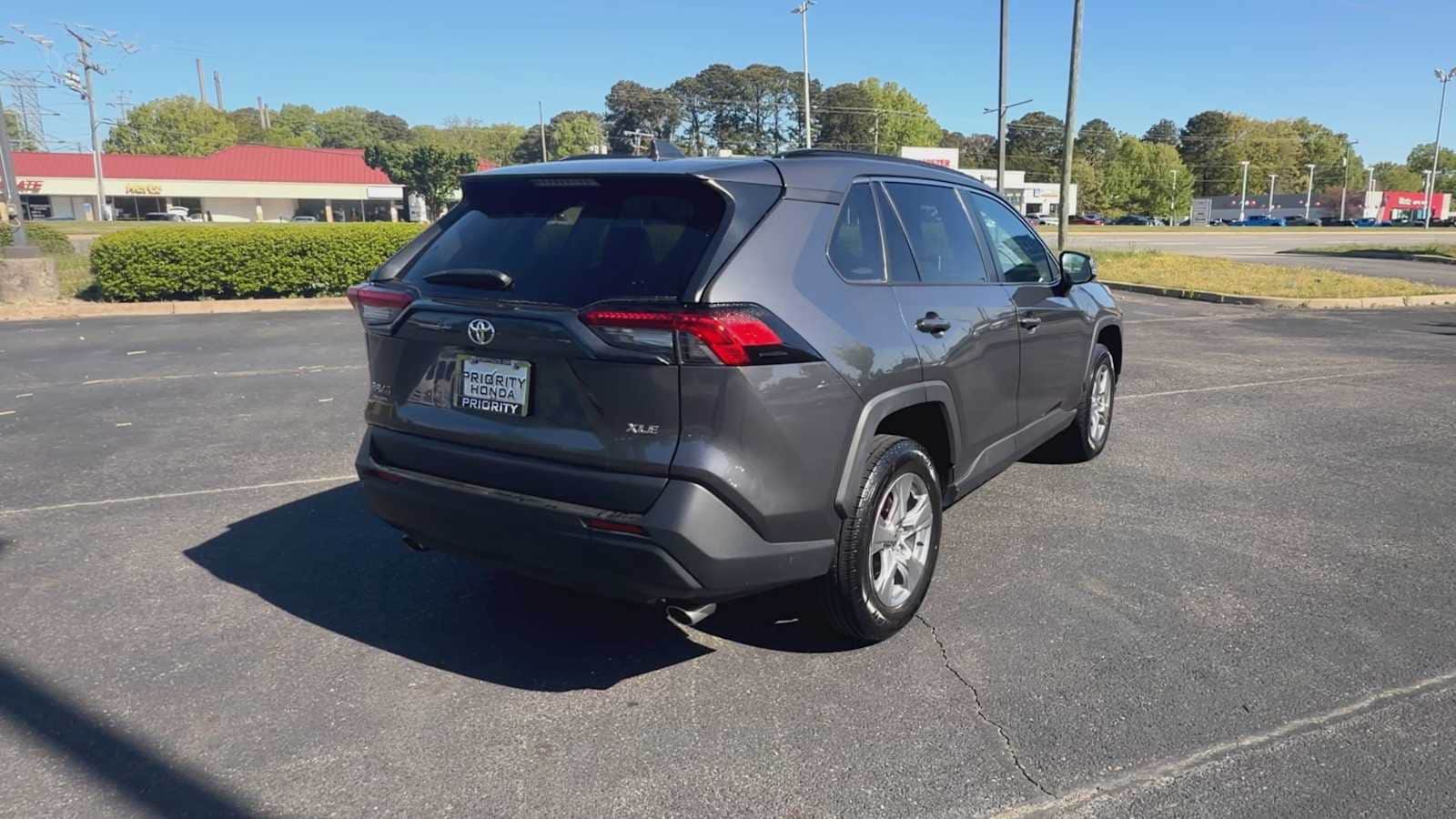 Thumbnail: 2024 Toyota RAV4 - 8