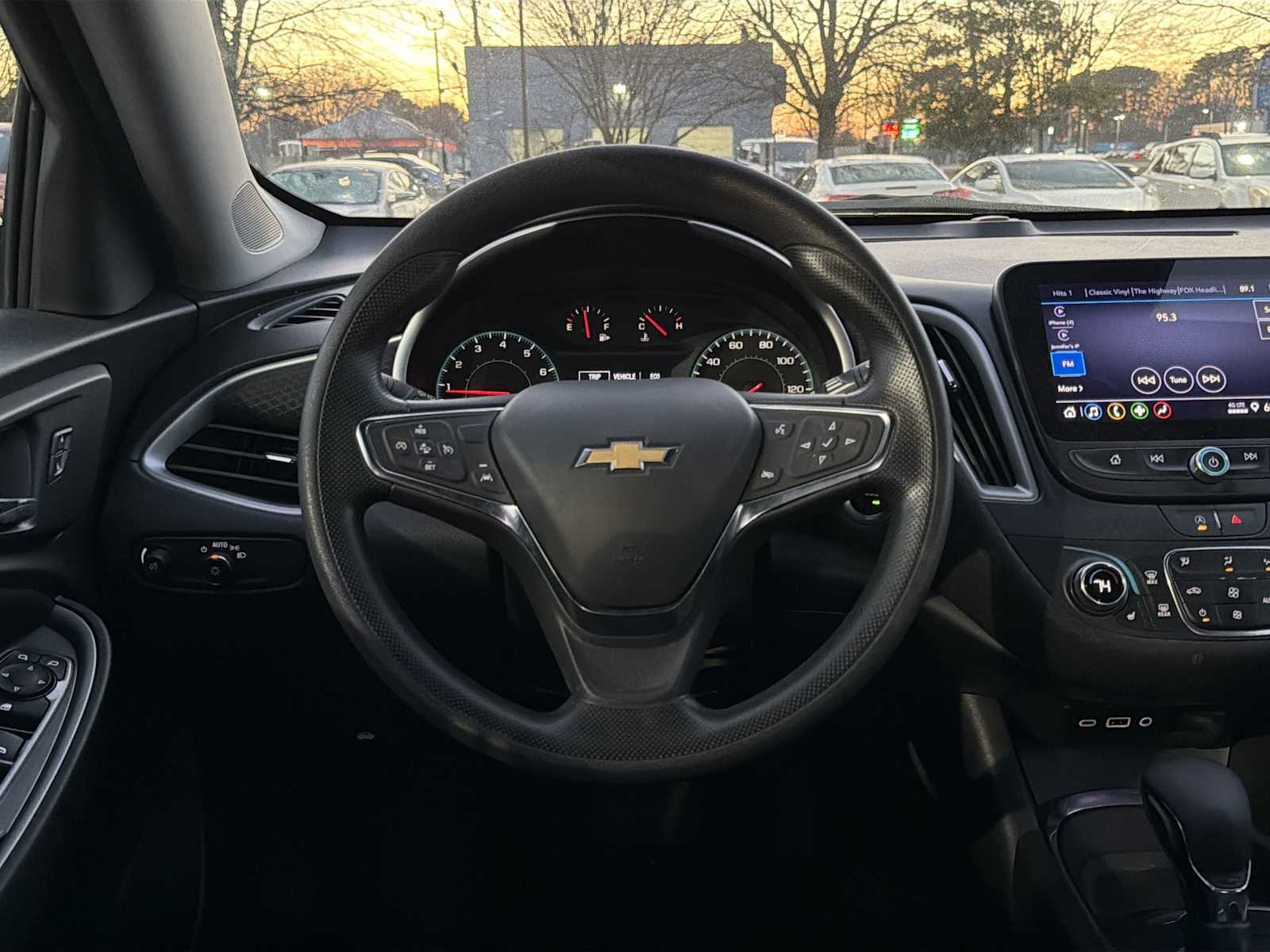 Thumbnail: 2023 Chevrolet Malibu - 11