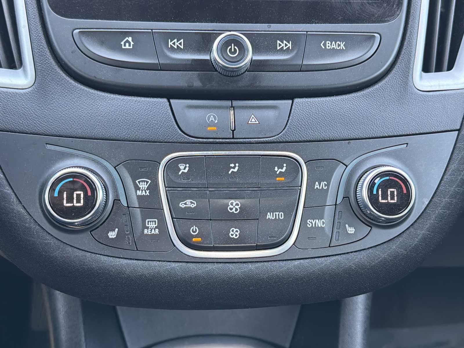 Thumbnail: 2023 Chevrolet Malibu - 17