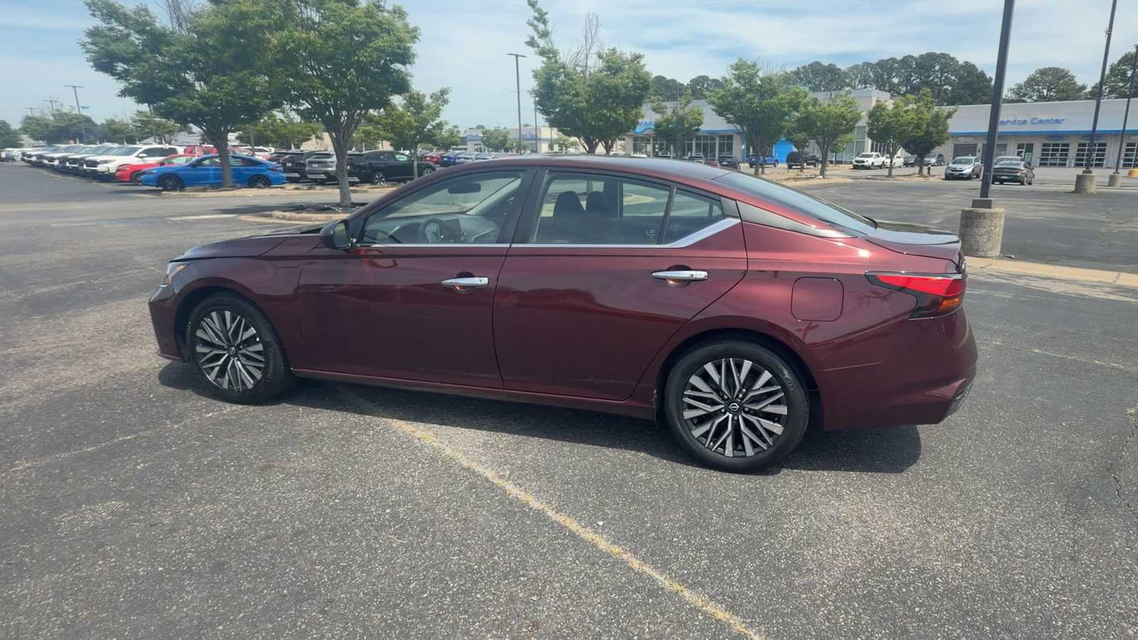 Thumbnail: 2024 Nissan Altima - 6