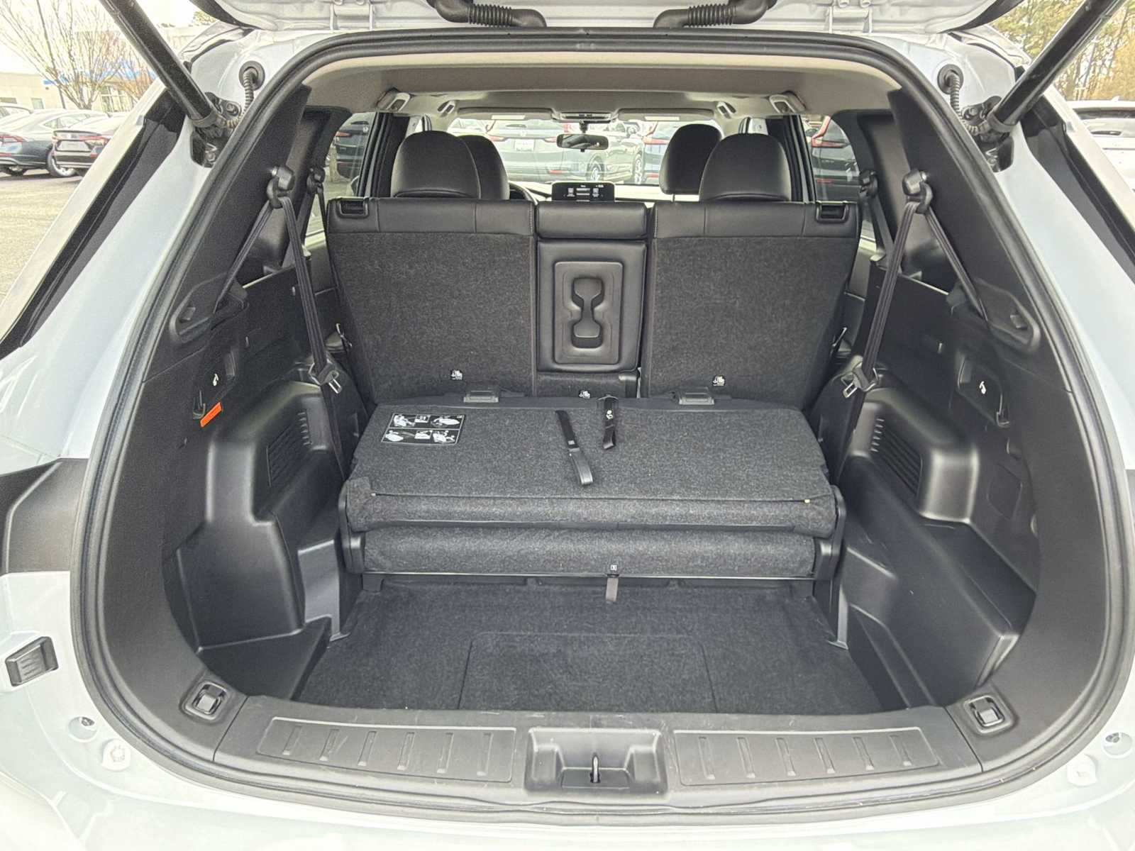 Thumbnail: 2024 Mitsubishi Outlander - 21