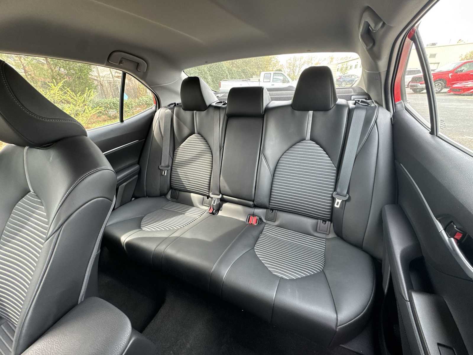 Thumbnail: 2022 Toyota Camry - 23