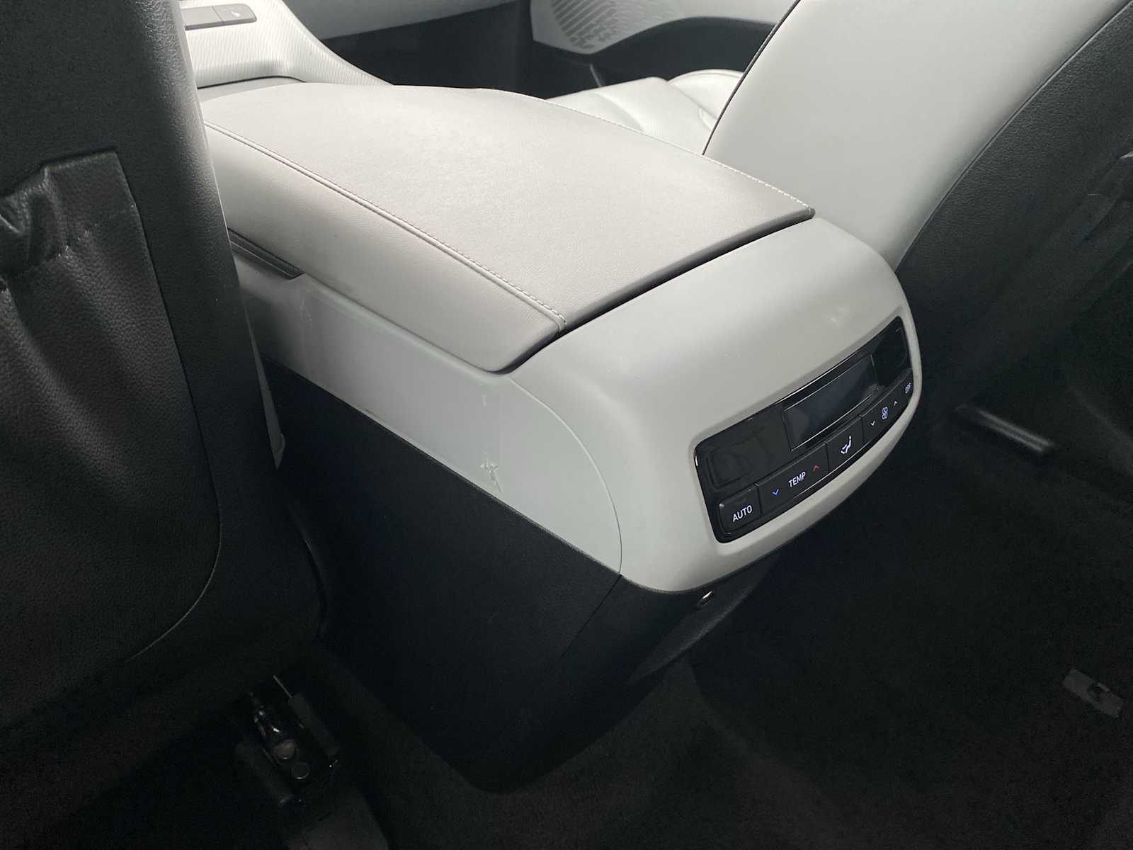 Thumbnail: 2025 Hyundai Palisade - 21