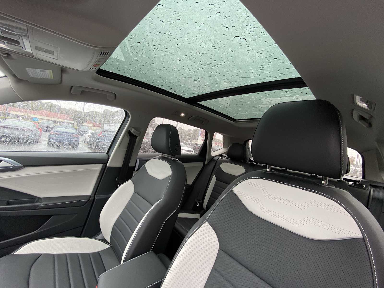 Thumbnail: 2025 Volkswagen Taos - 16