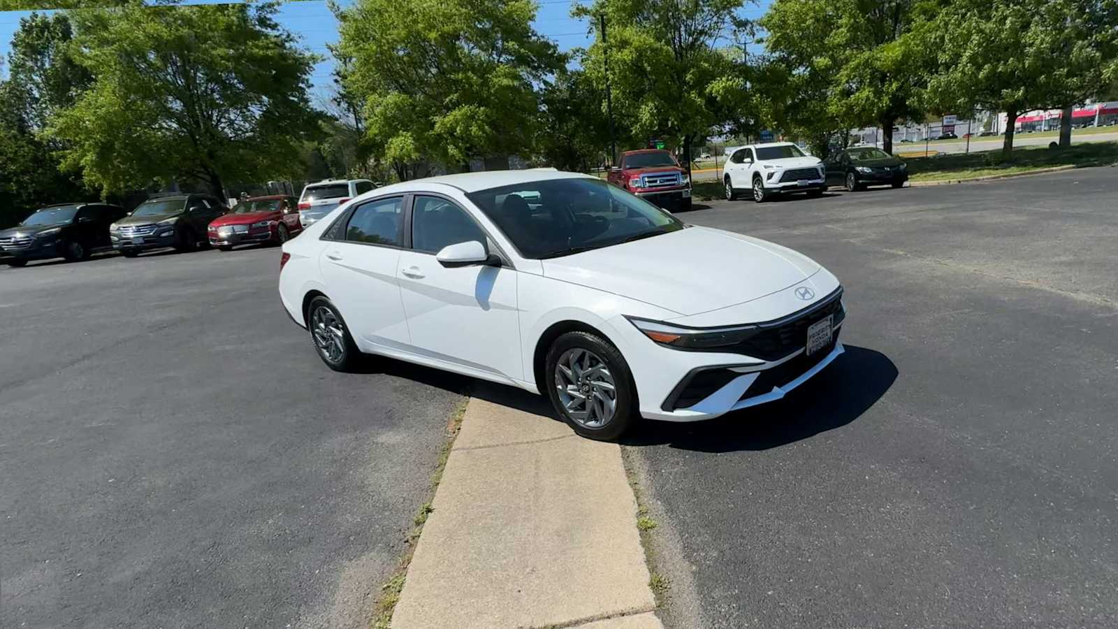 Thumbnail: 2024 Hyundai Elantra - 2